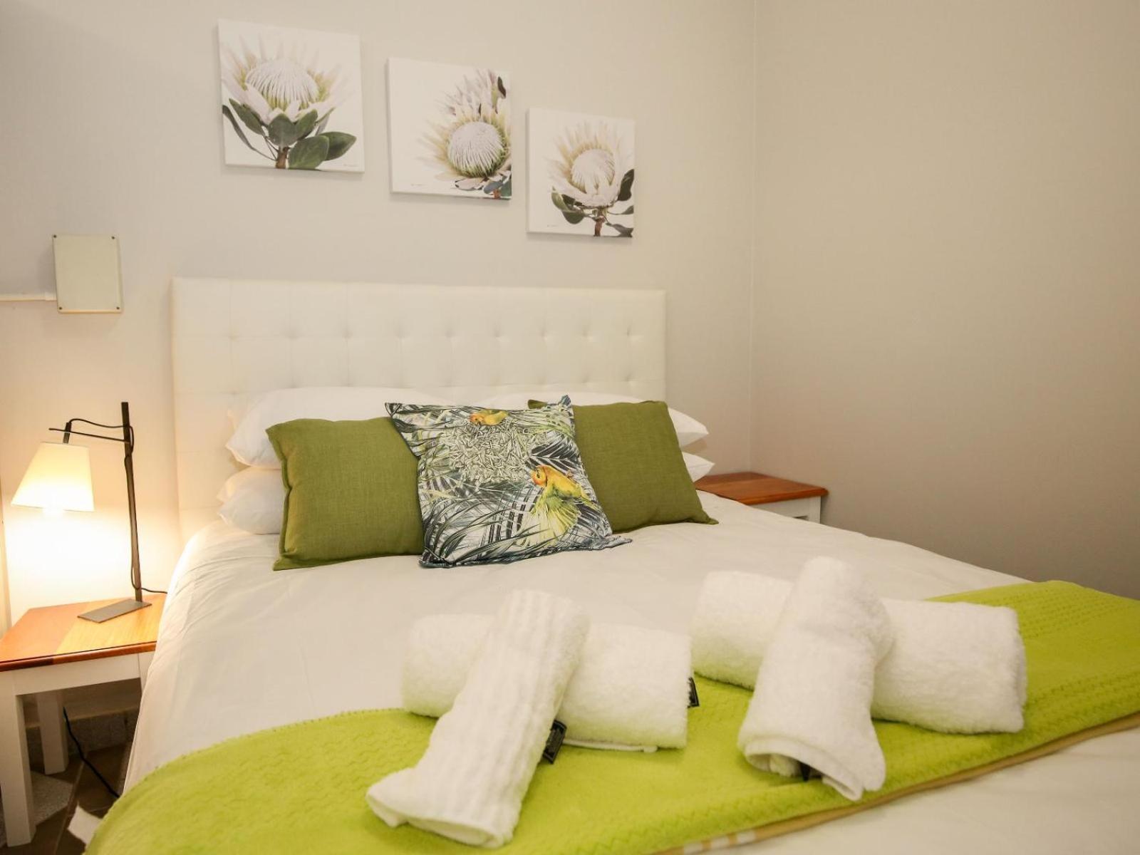 Suite - Photo 16