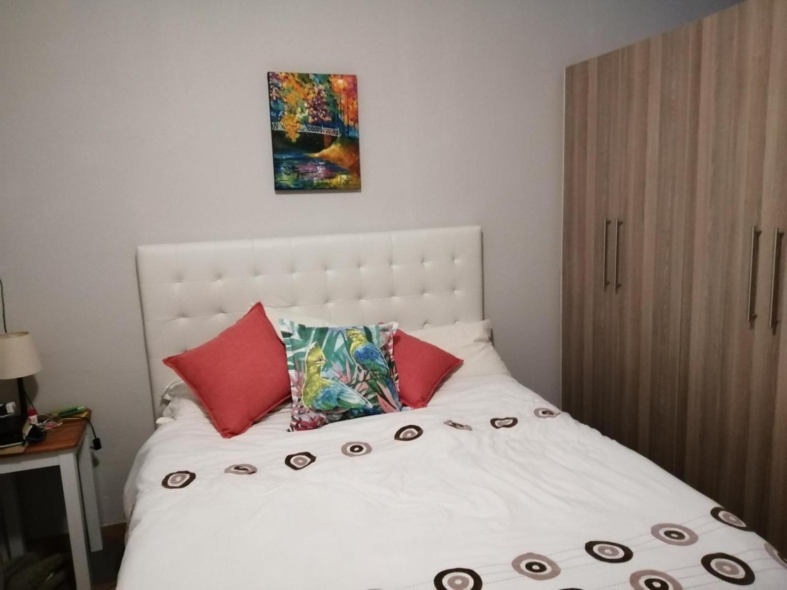 Suite - Photo 13