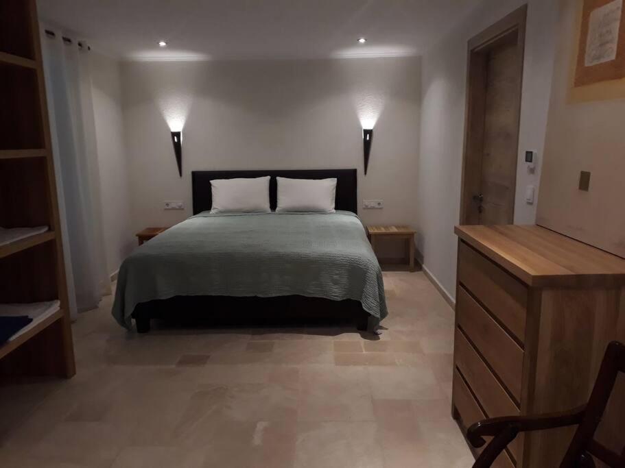 Villa photo 1