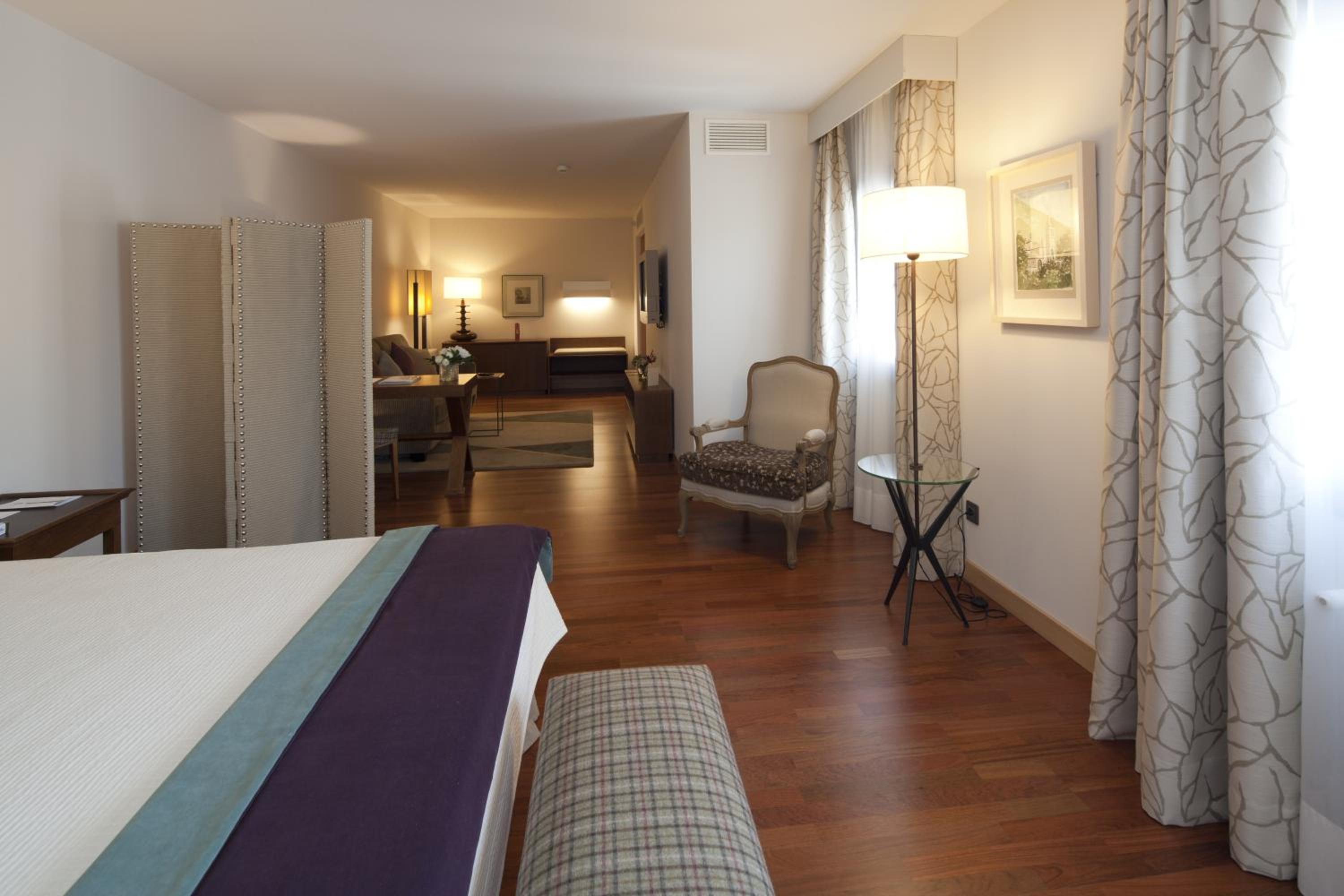 Junior Suite - Photo 2