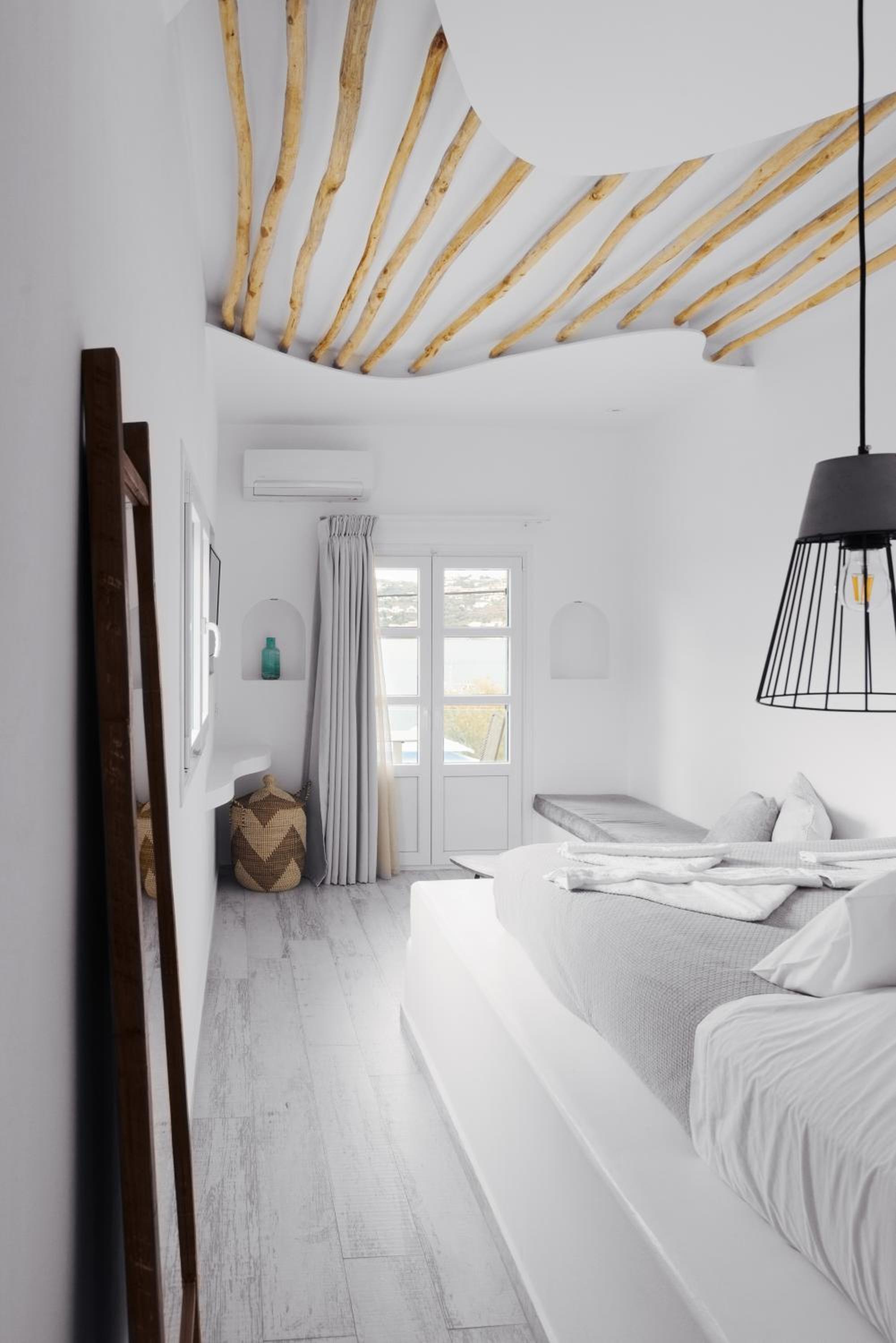 Junior Suite with Sea View - Photo 14