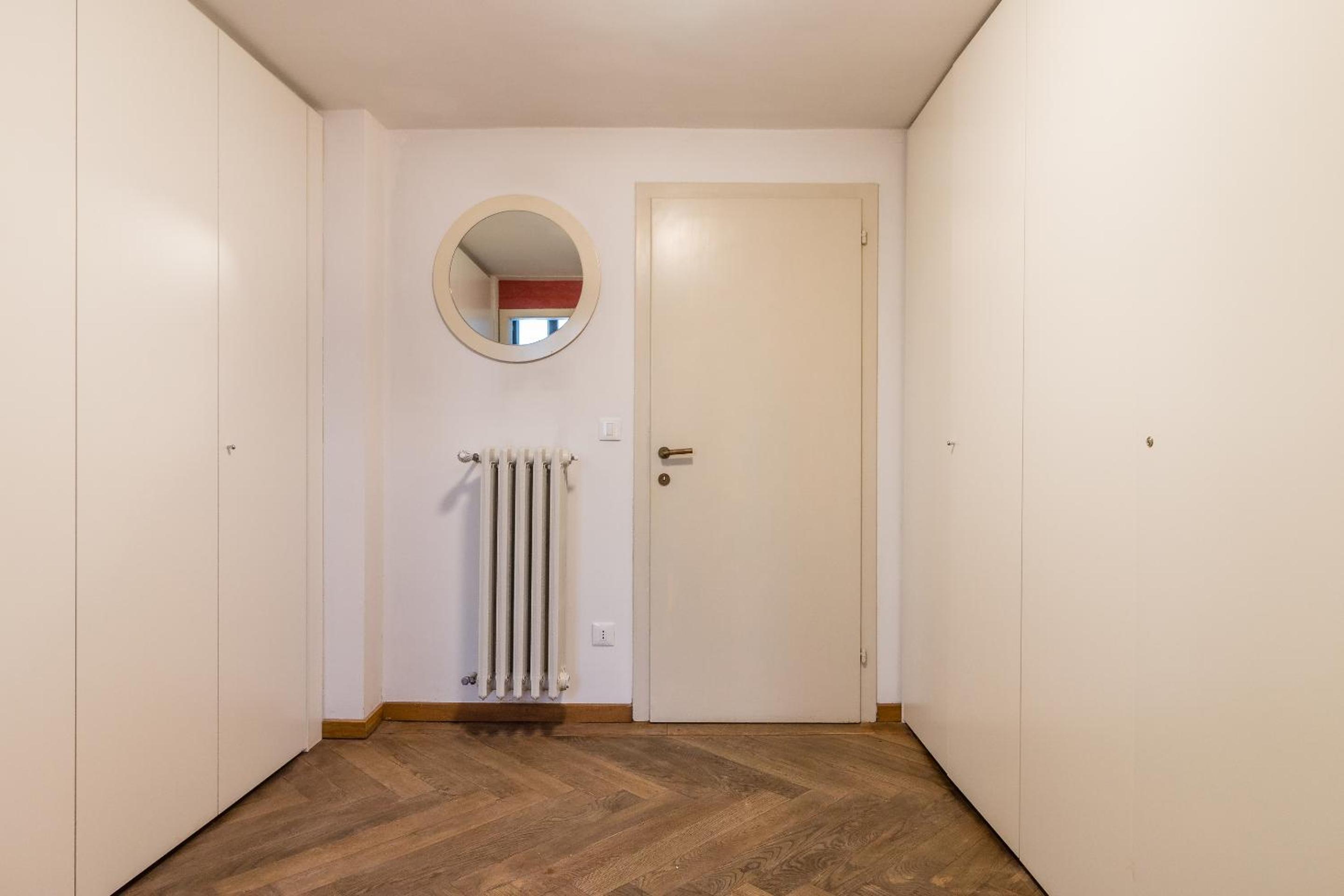 Three-Bedroom Apartment photo 1
