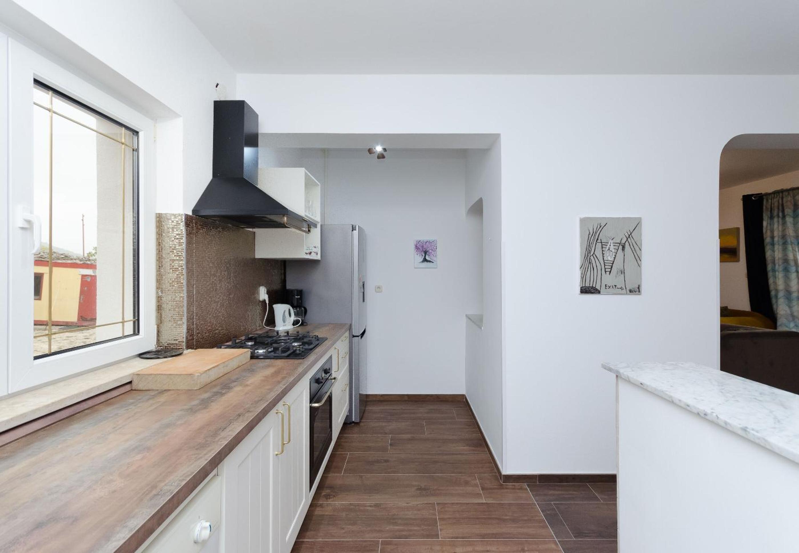 Apartment photo 3