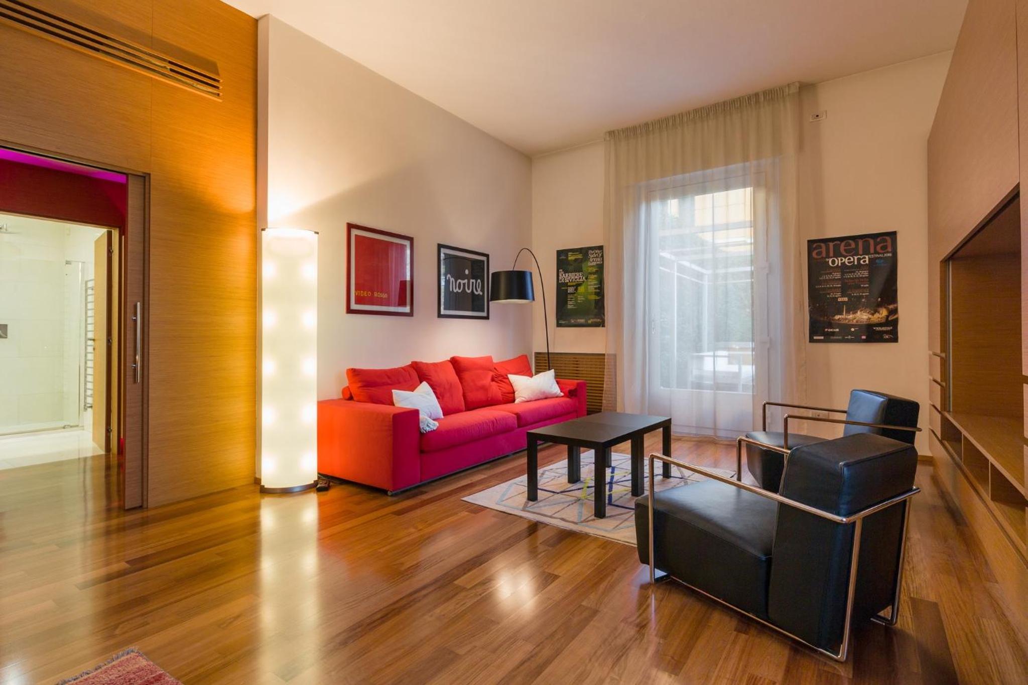 Deluxe Apartment