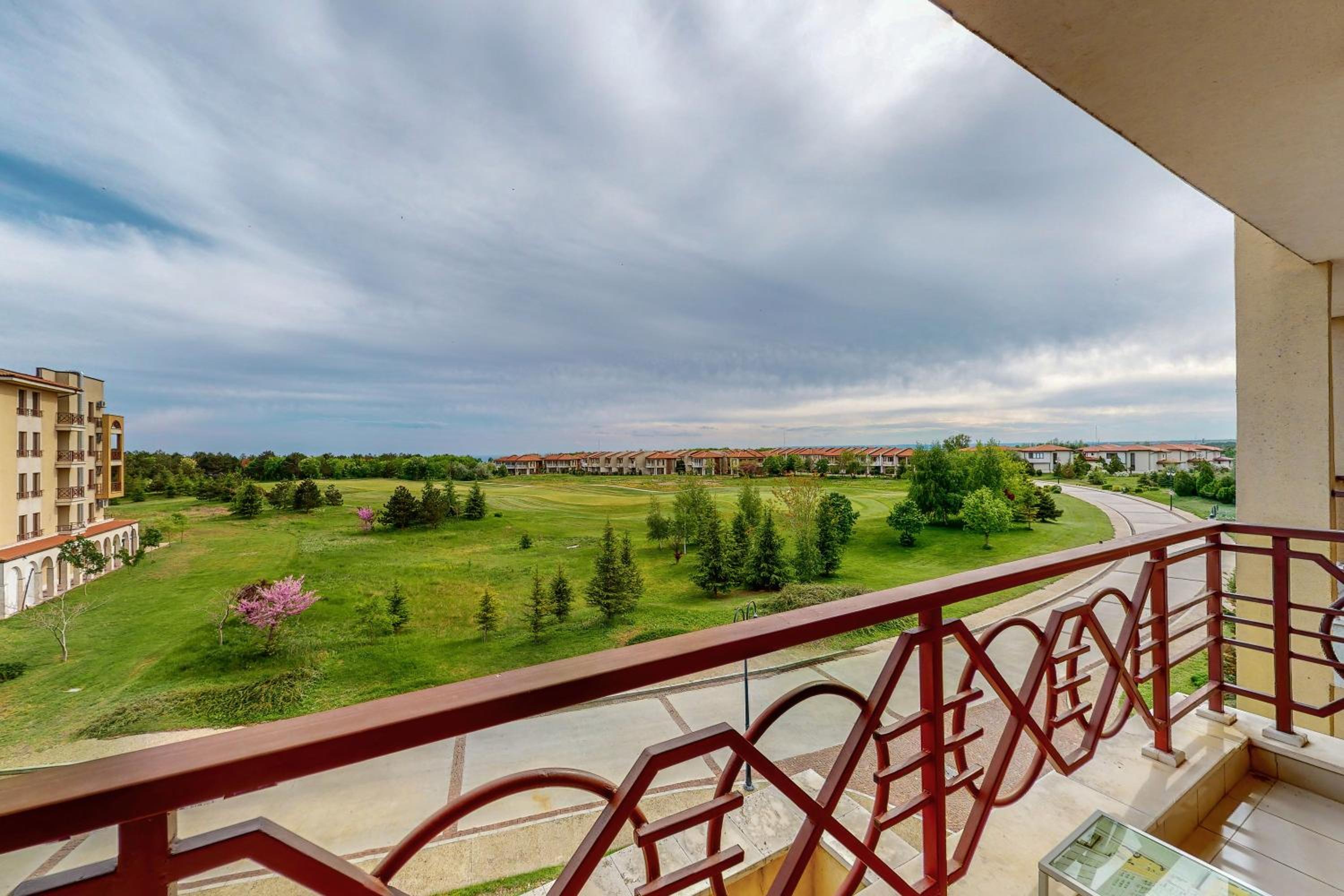 Apartment with Garden View photo 3