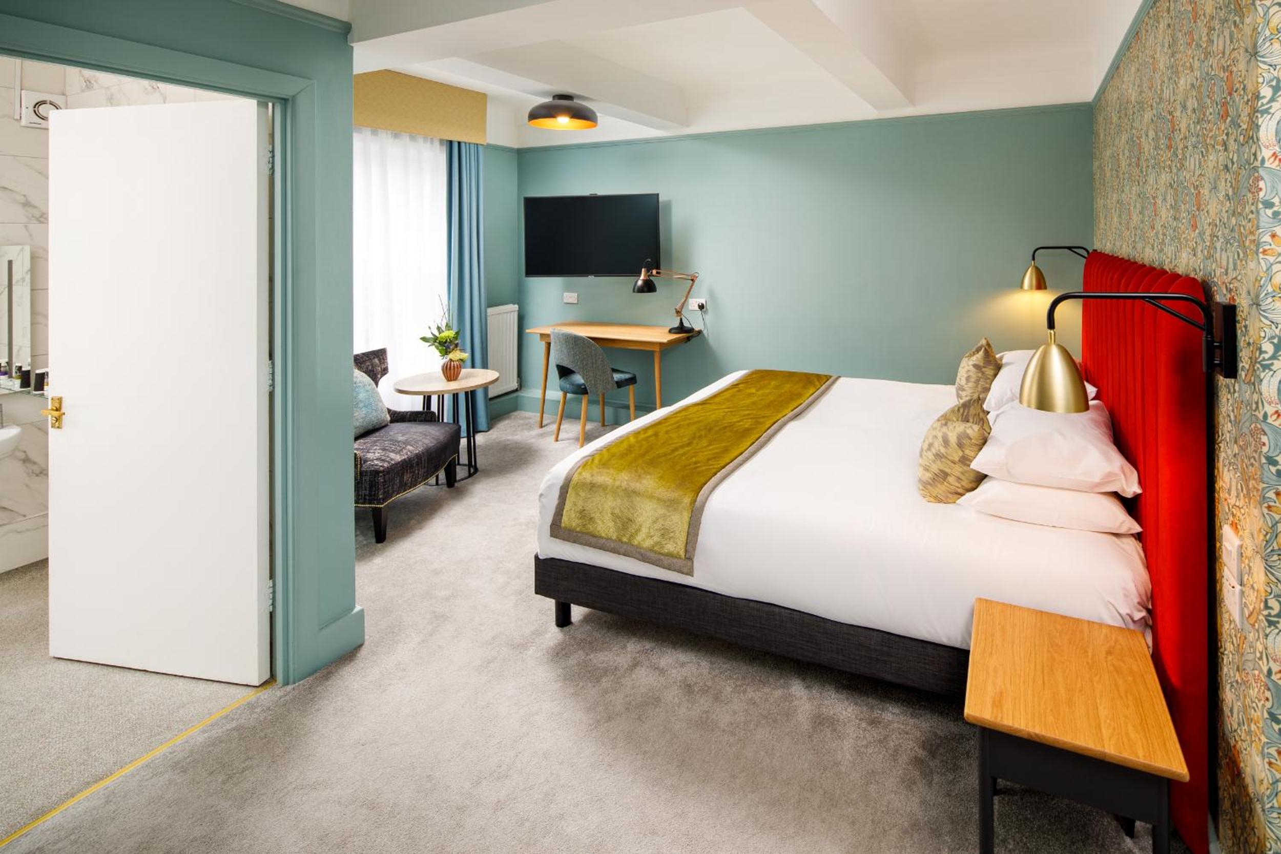Superior King Room - Photo 1