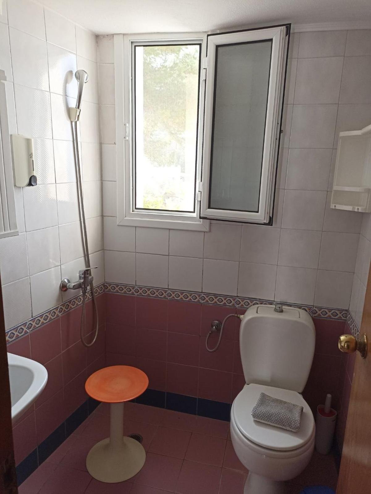 Budget Double Room photo 2