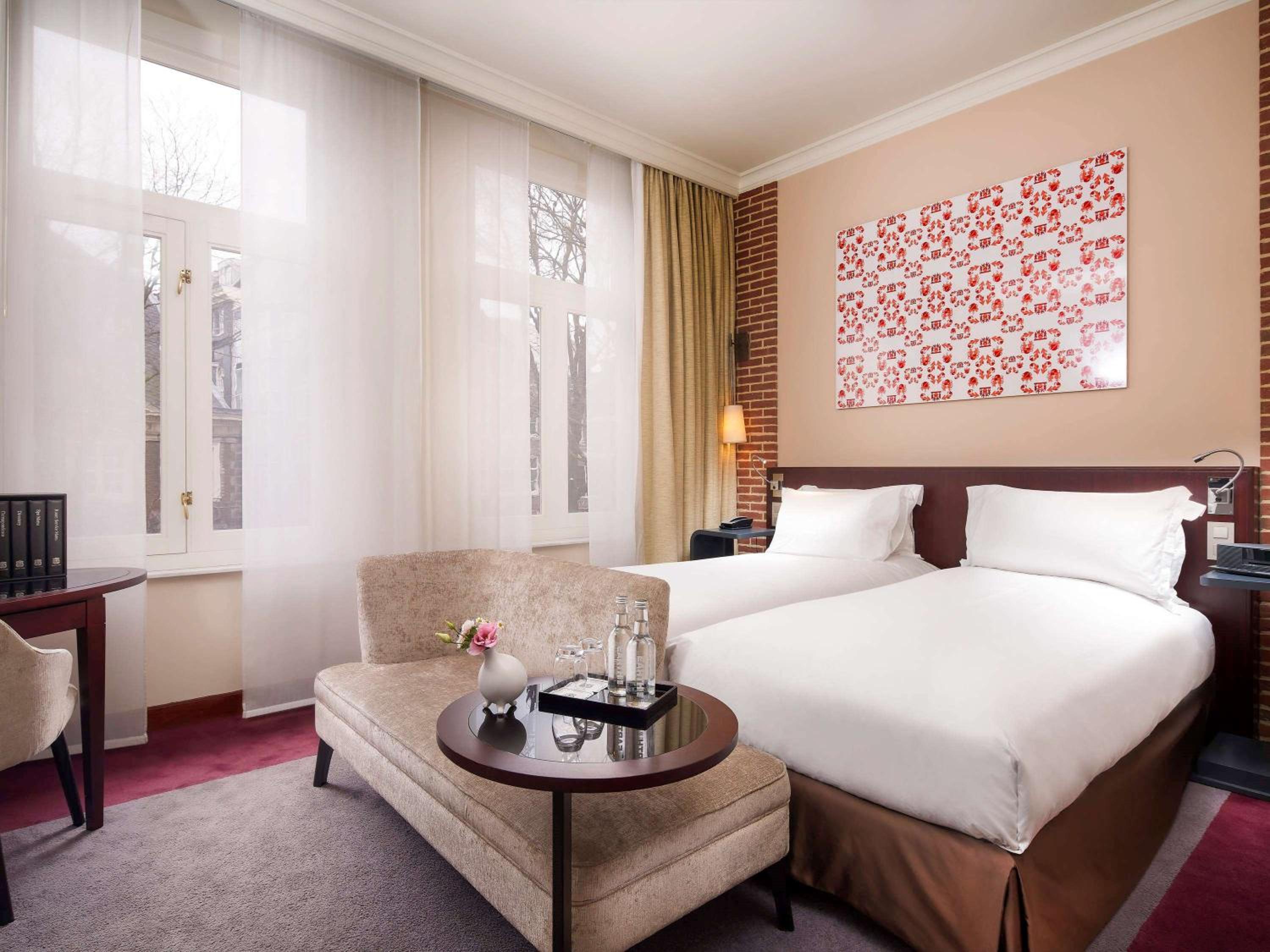 Superior Twin Room with Courtyard, Garden or City View