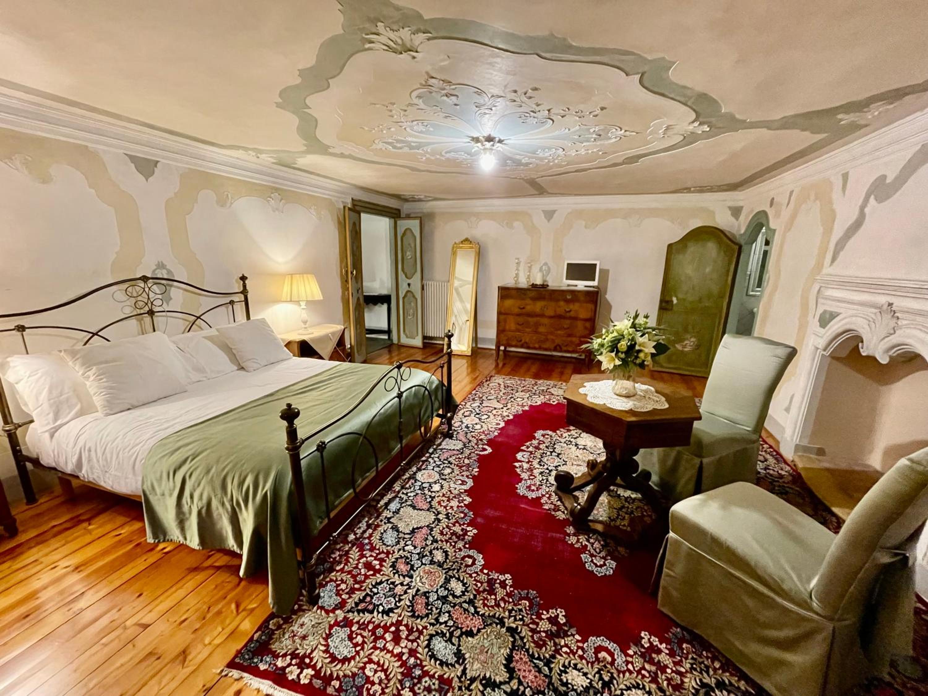 Deluxe Double Room with Shower photo 1