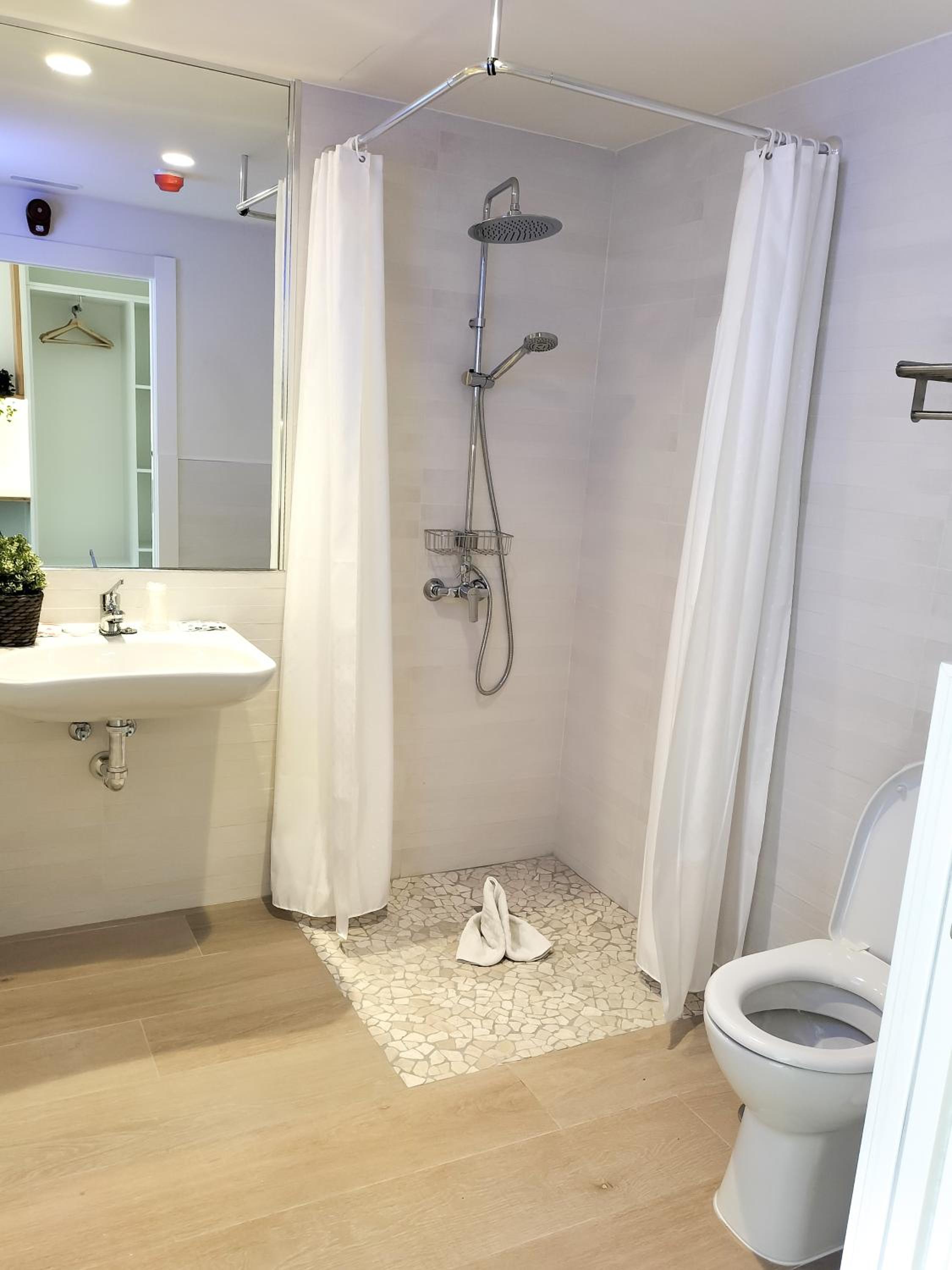Deluxe Double Room with Terrace photo 3