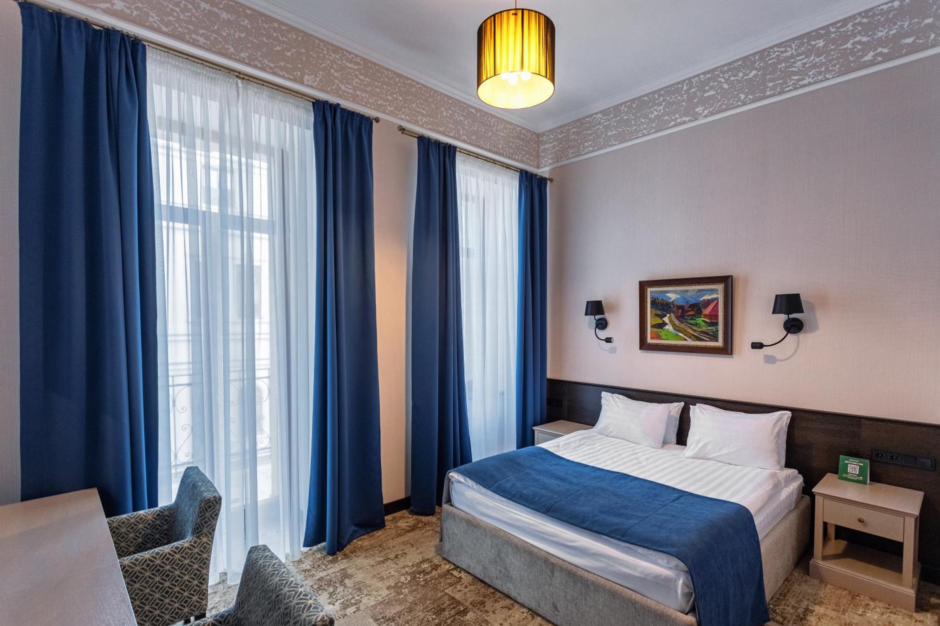 Deluxe Double or Twin Room with Balcony