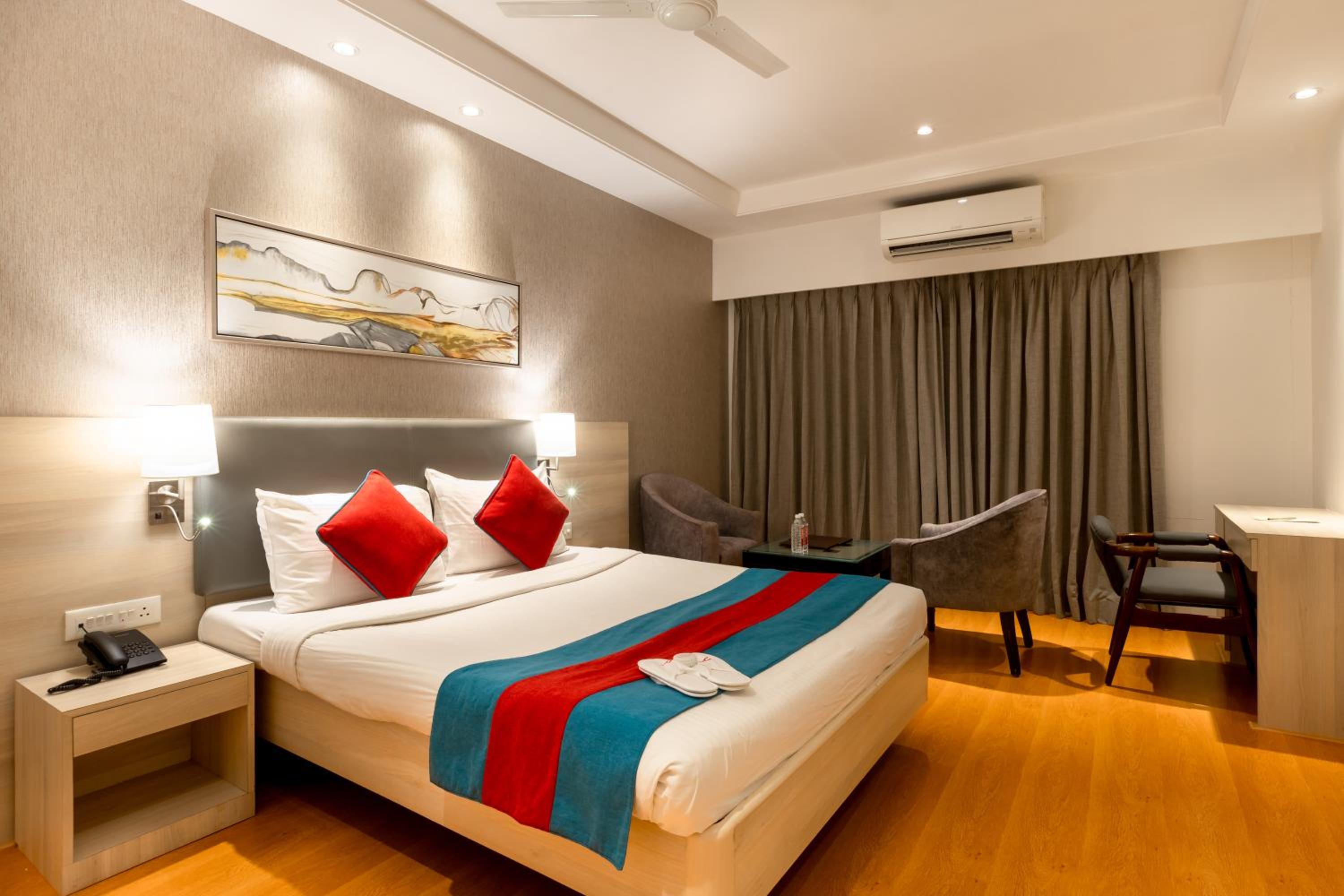 Deluxe Room - Photo 1