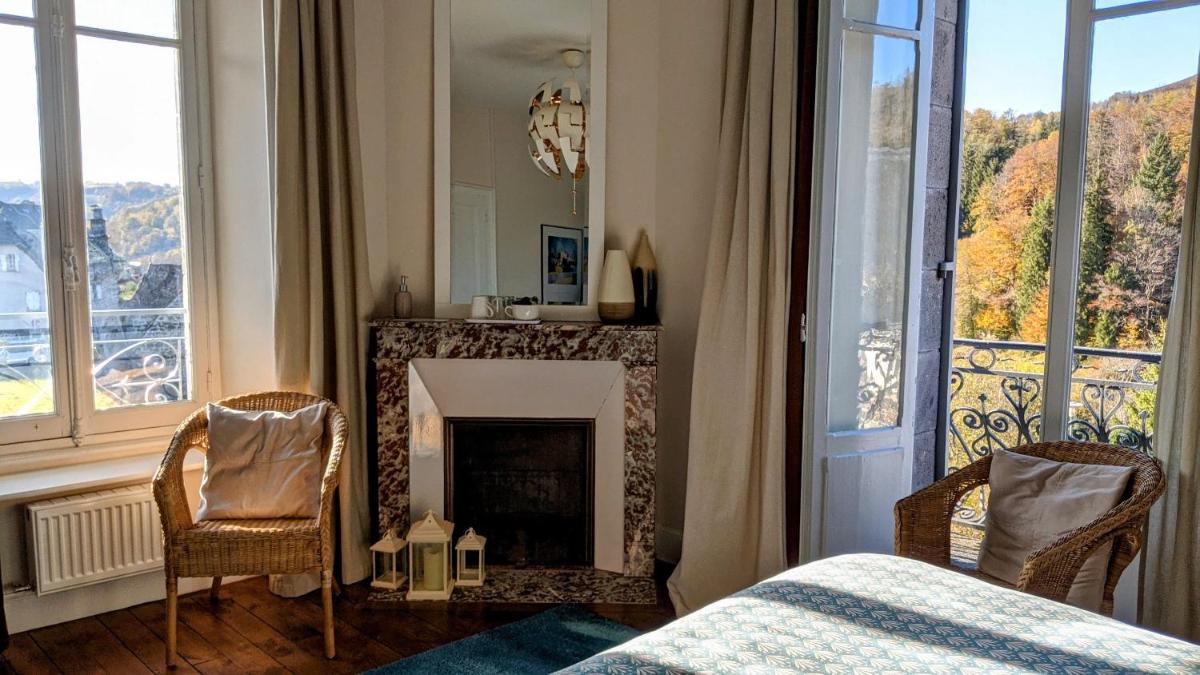Double or Twin Room with Balcony photo 3