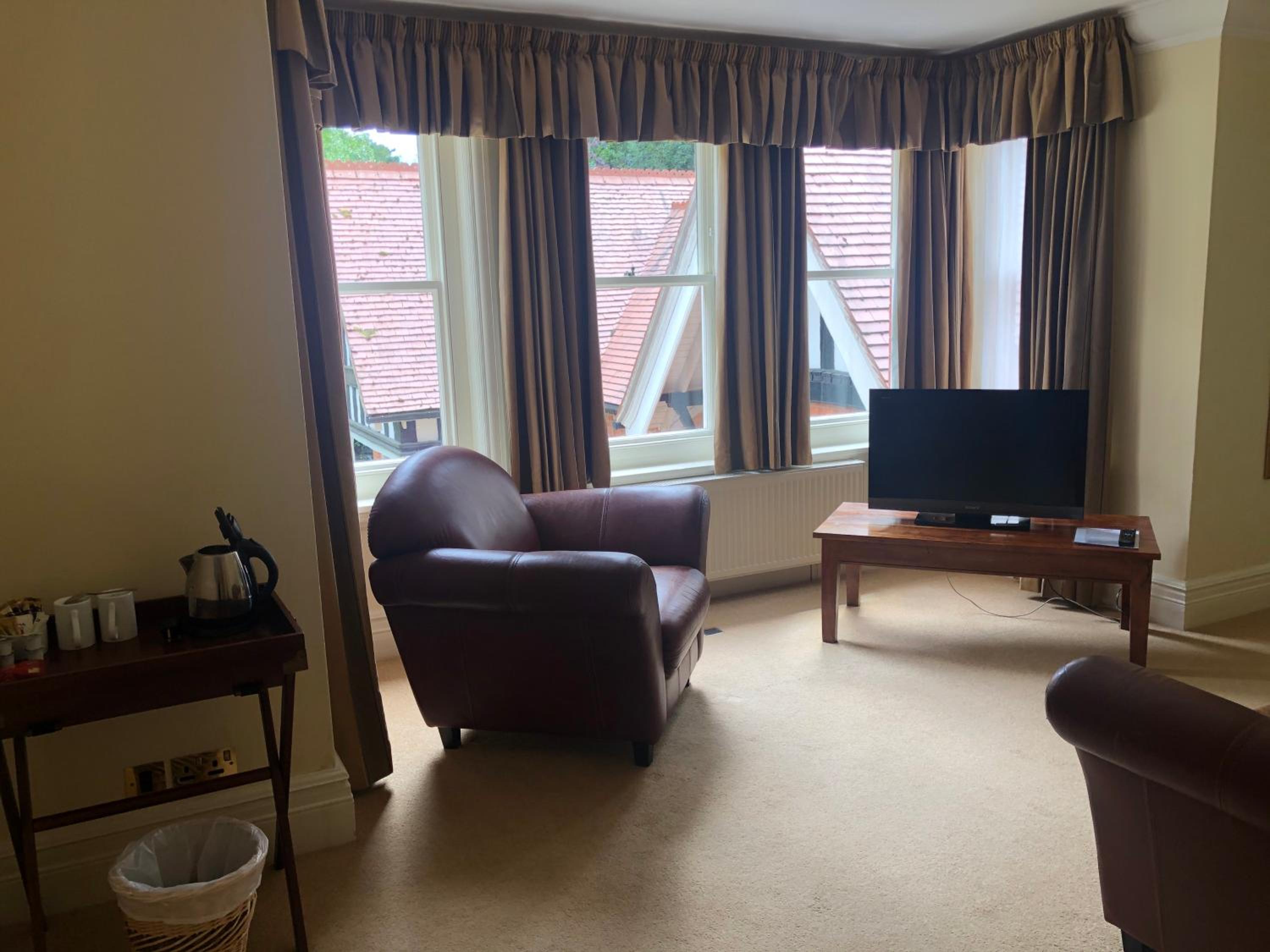 Suite - Photo 4