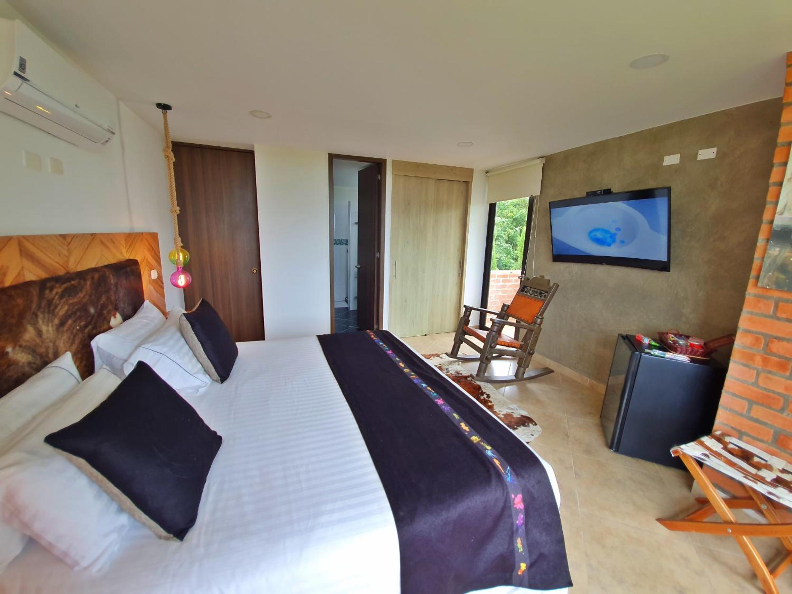 Junior Suite with Balcony photo 2