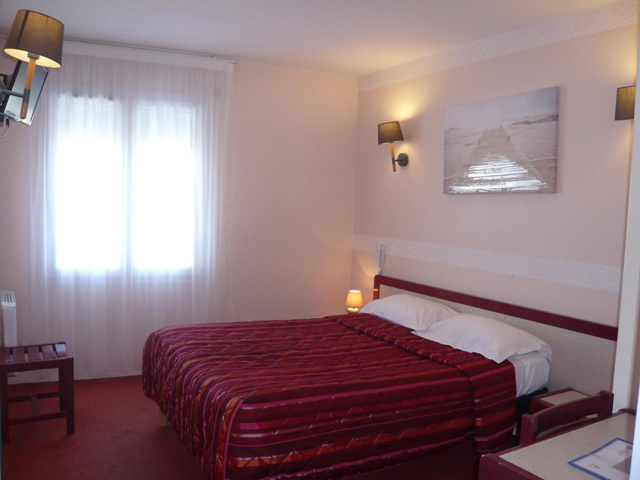 Double Room with Harbor View - Photo 7