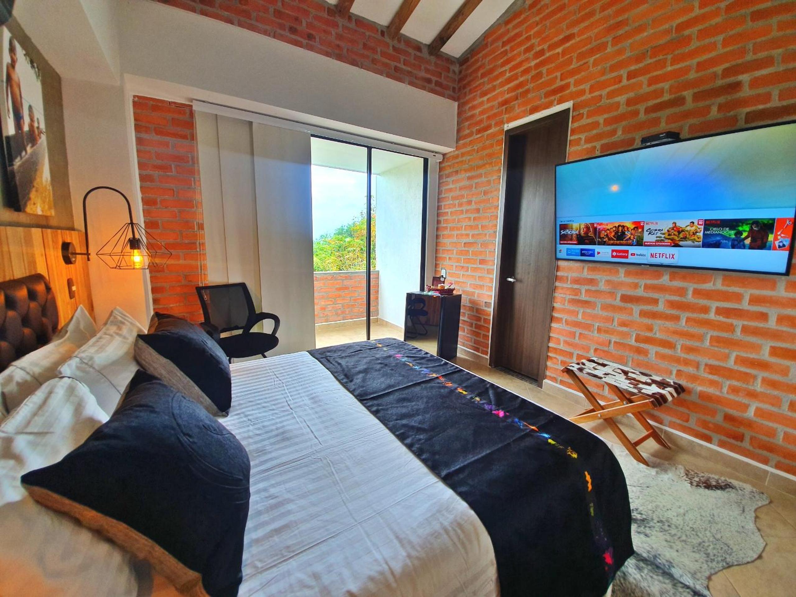 Standard Double Room photo 3