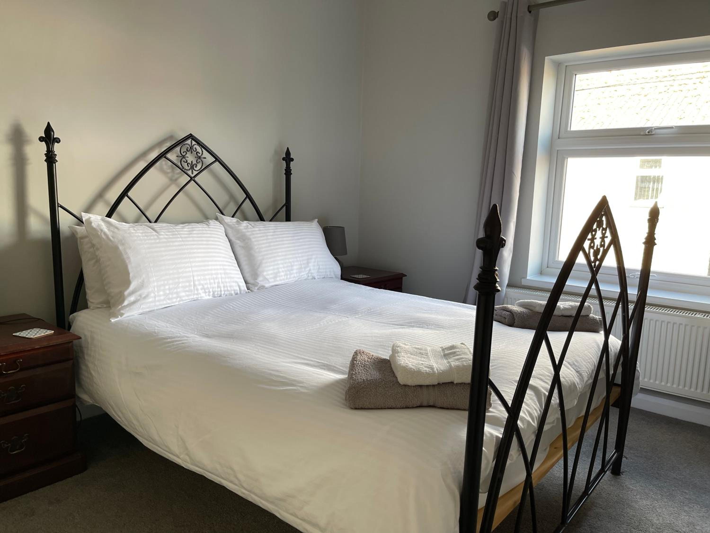 One-Bedroom Apartment - Photo 9