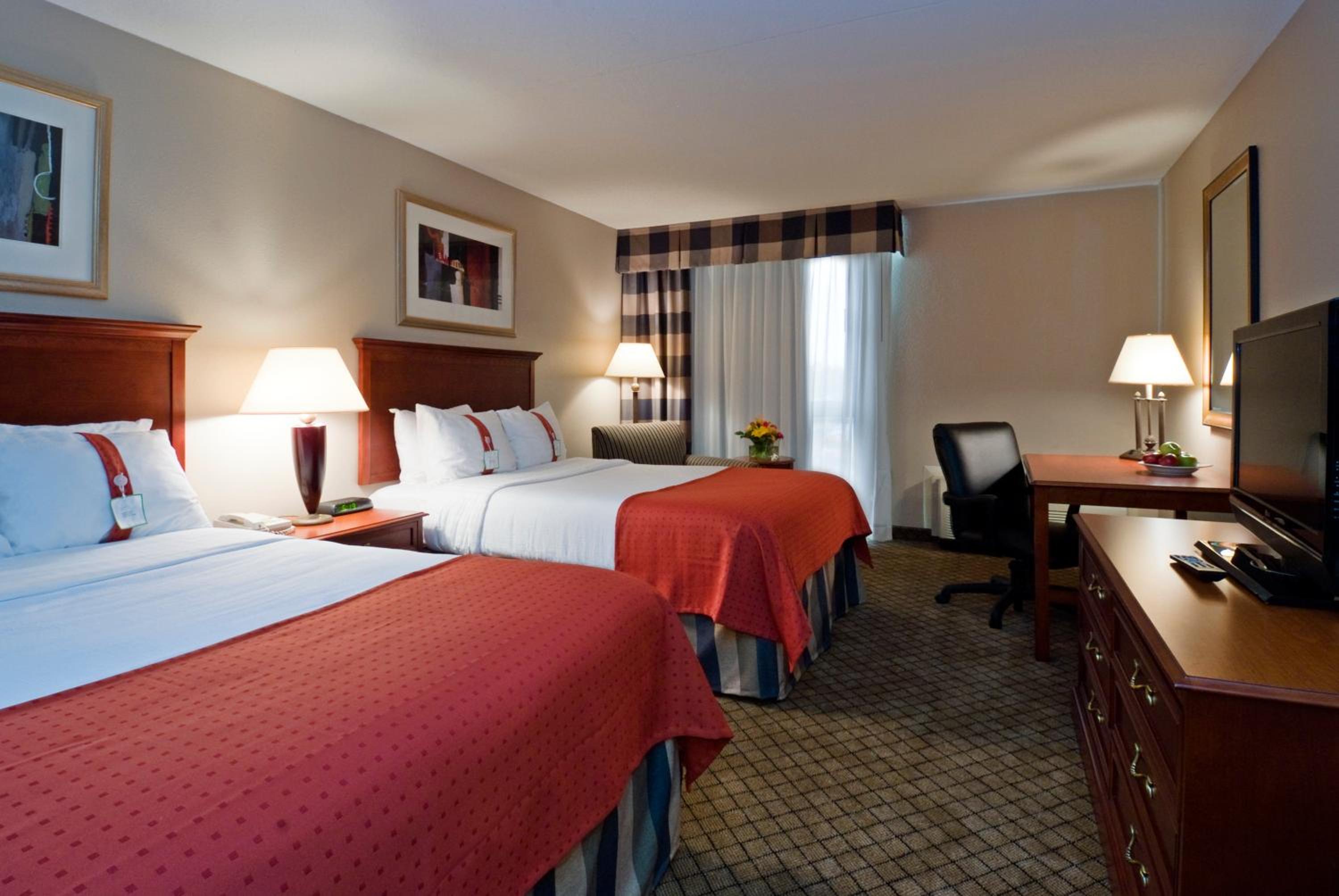 Standard Double Room with Two Double Beds - Photo 4