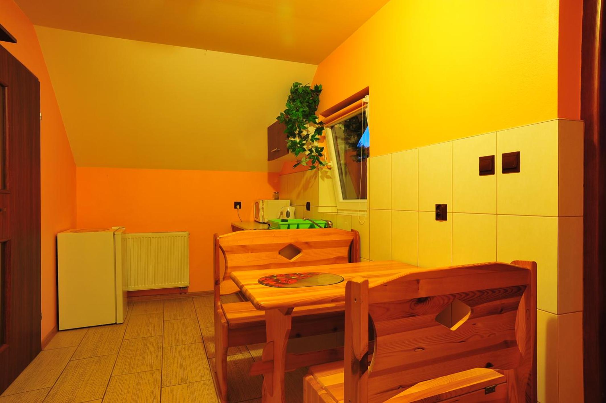 Two-Bedroom Chalet - Photo 4