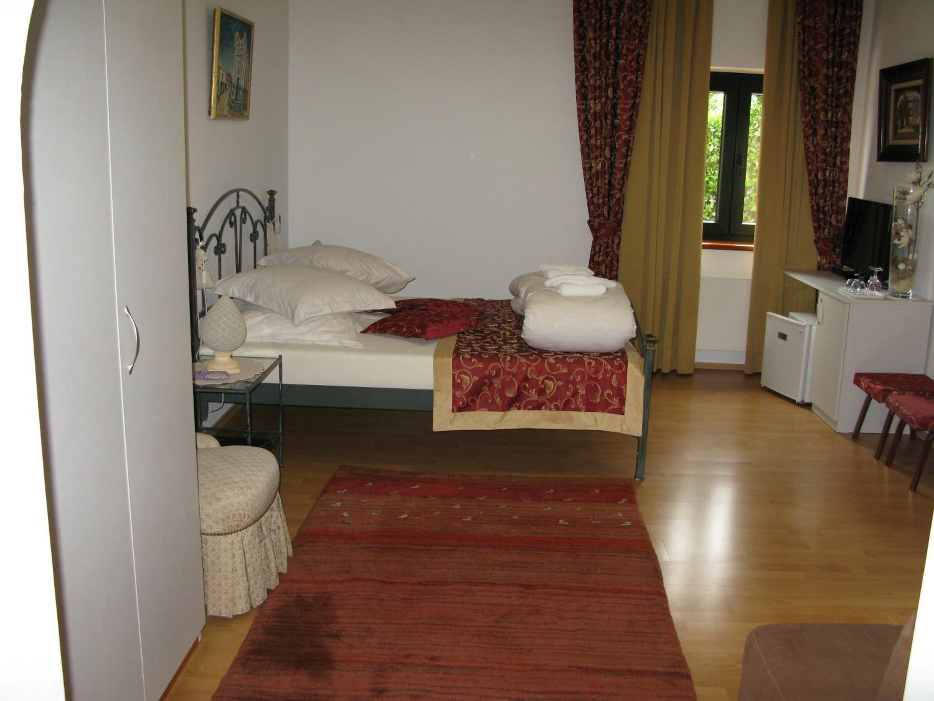 Triple Room with Terrace