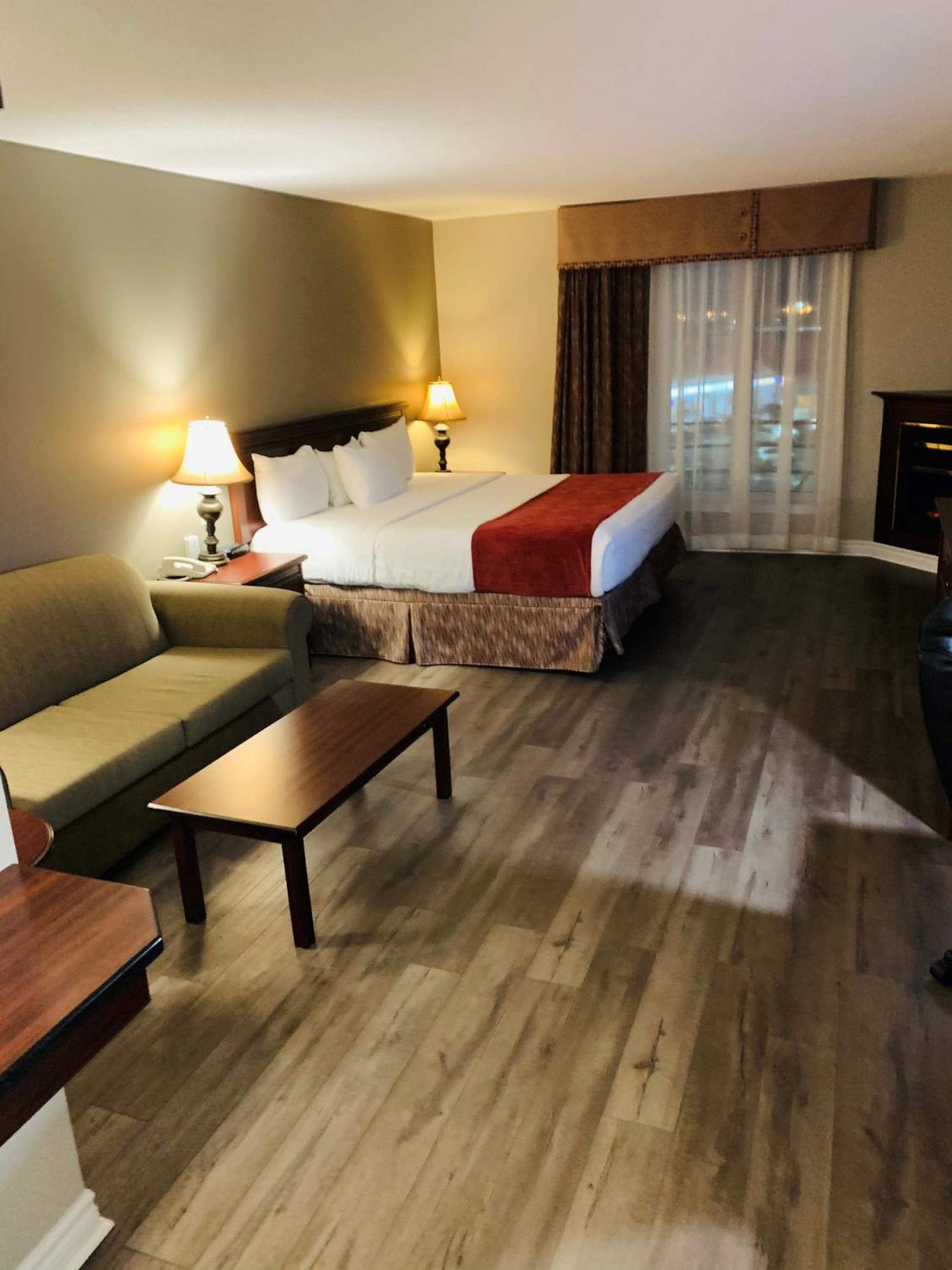King Room - Mobility Access/Non-Smoking - Photo 1