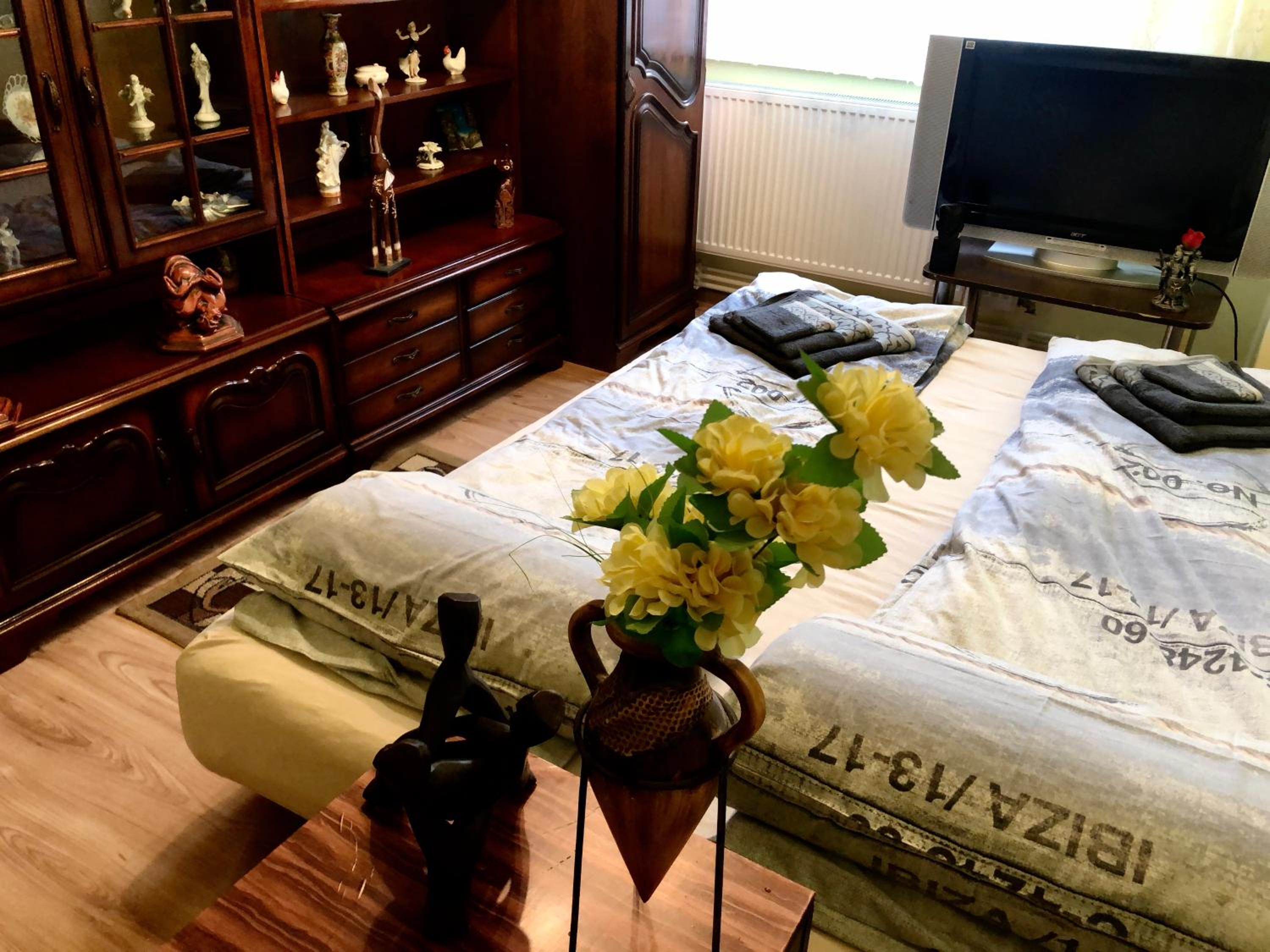 Apartment - Photo 32