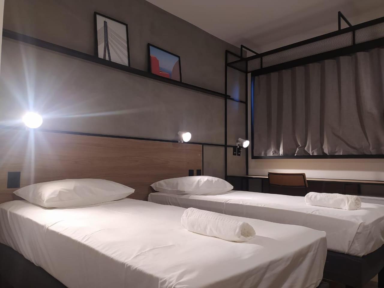 Standard Twin Room - Photo 5