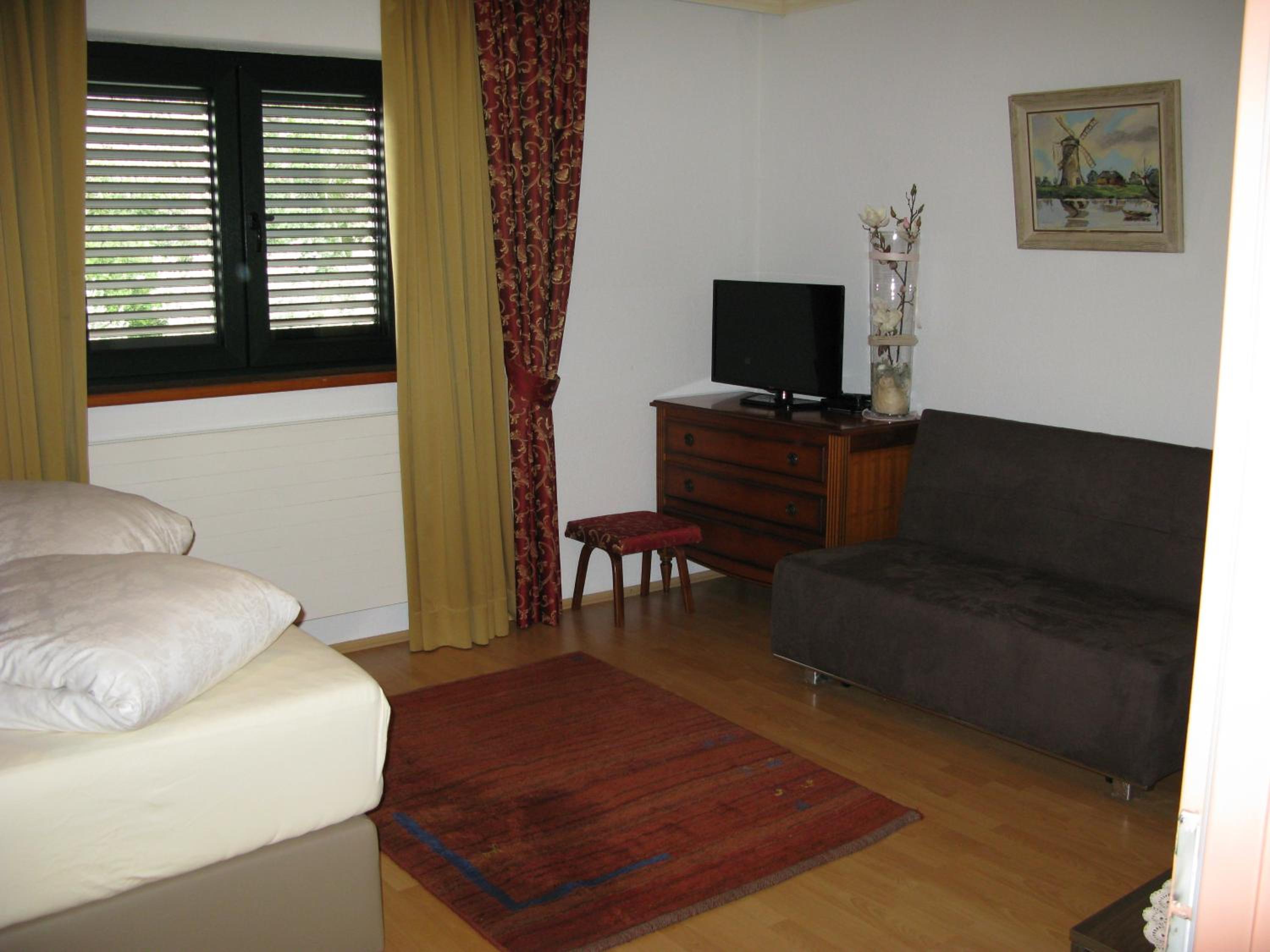Triple Room with Private Bathroom