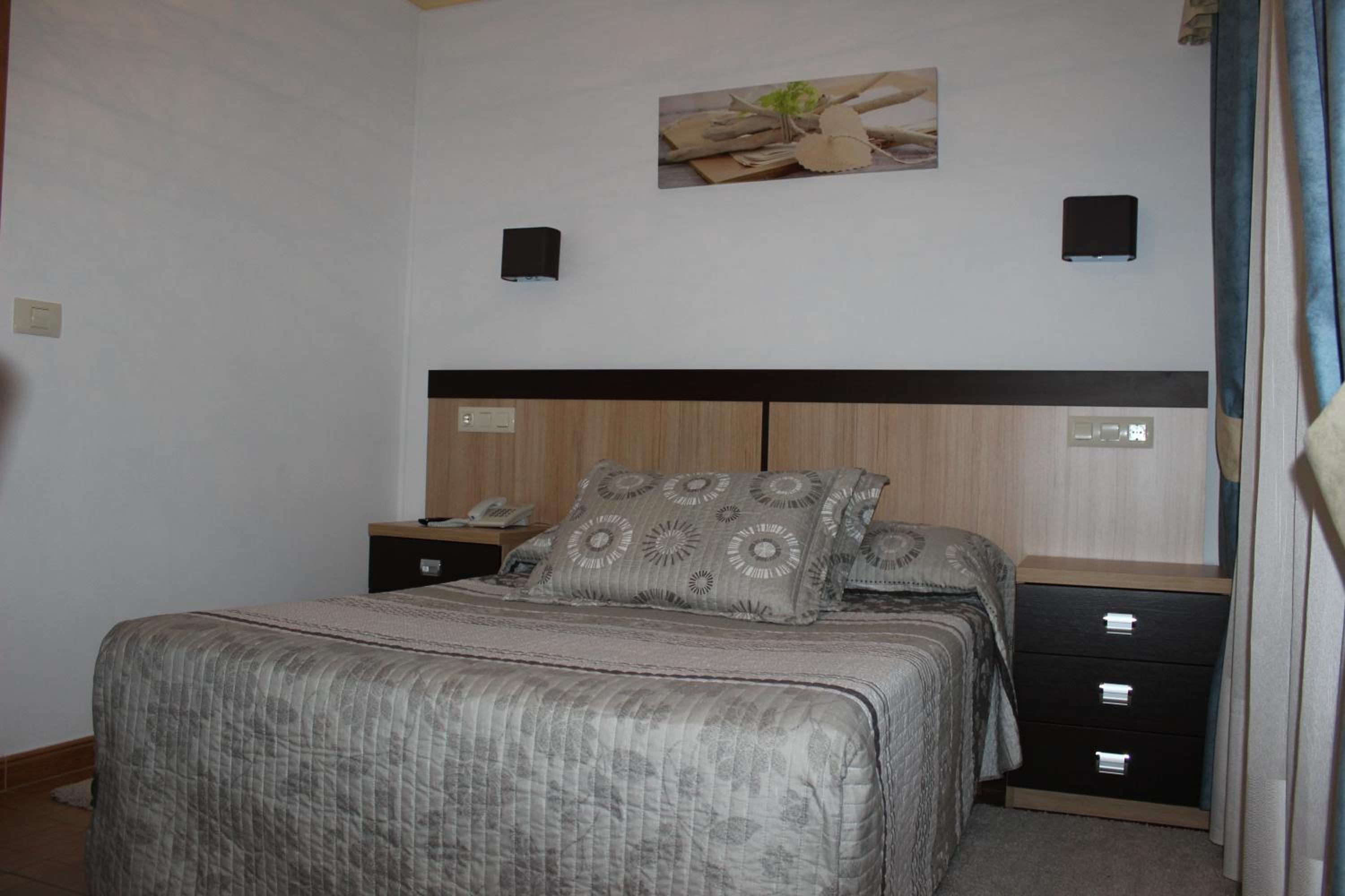 Habitación Doble con Balcón y Vista al Mar