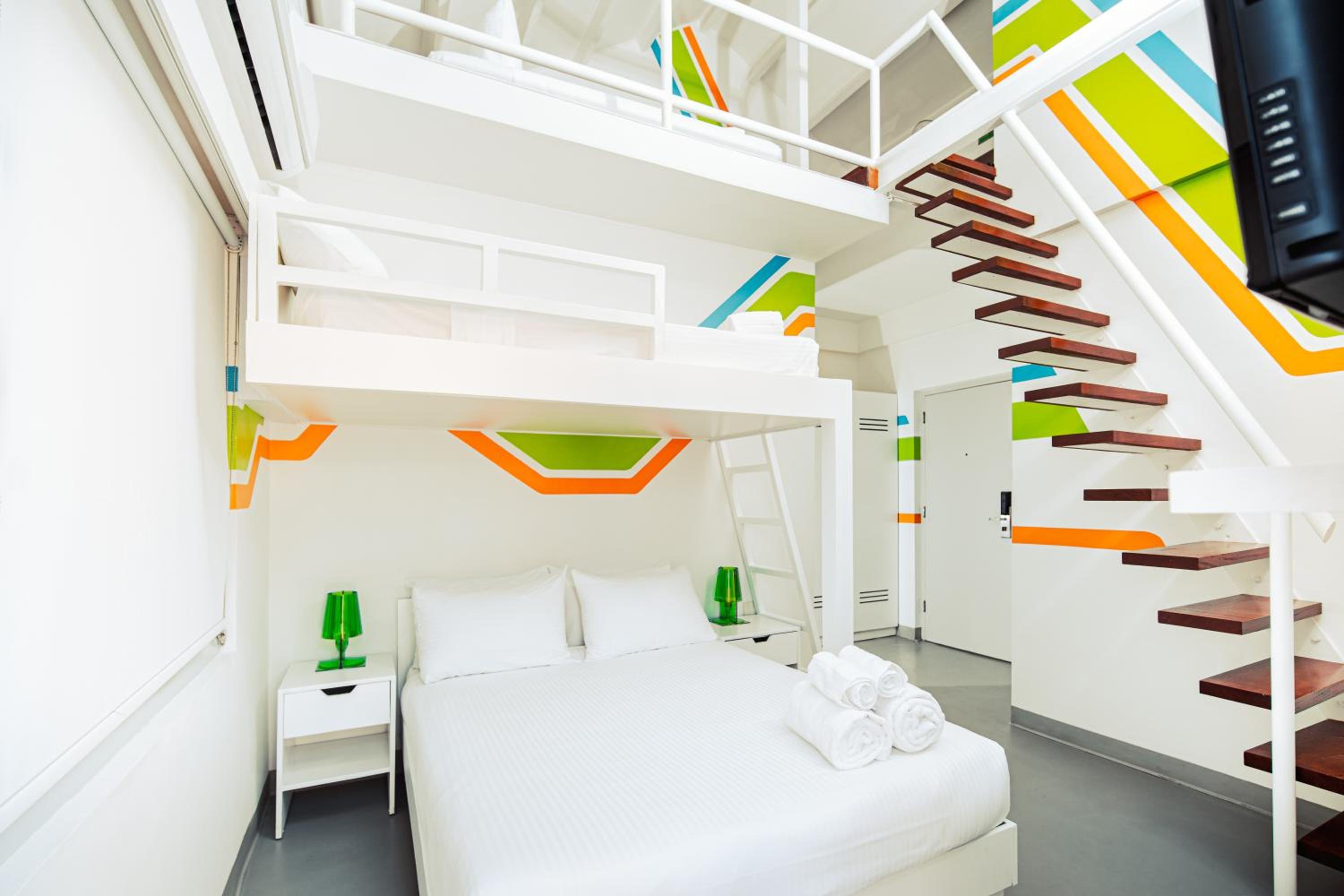 Deluxe Family Suite - Photo 1