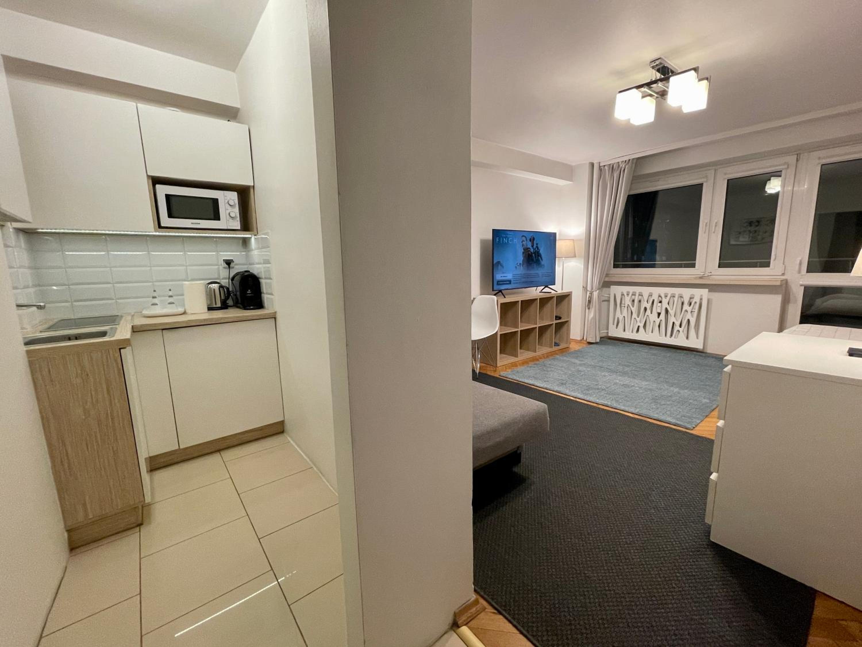 One-Bedroom Apartment - Photo 9