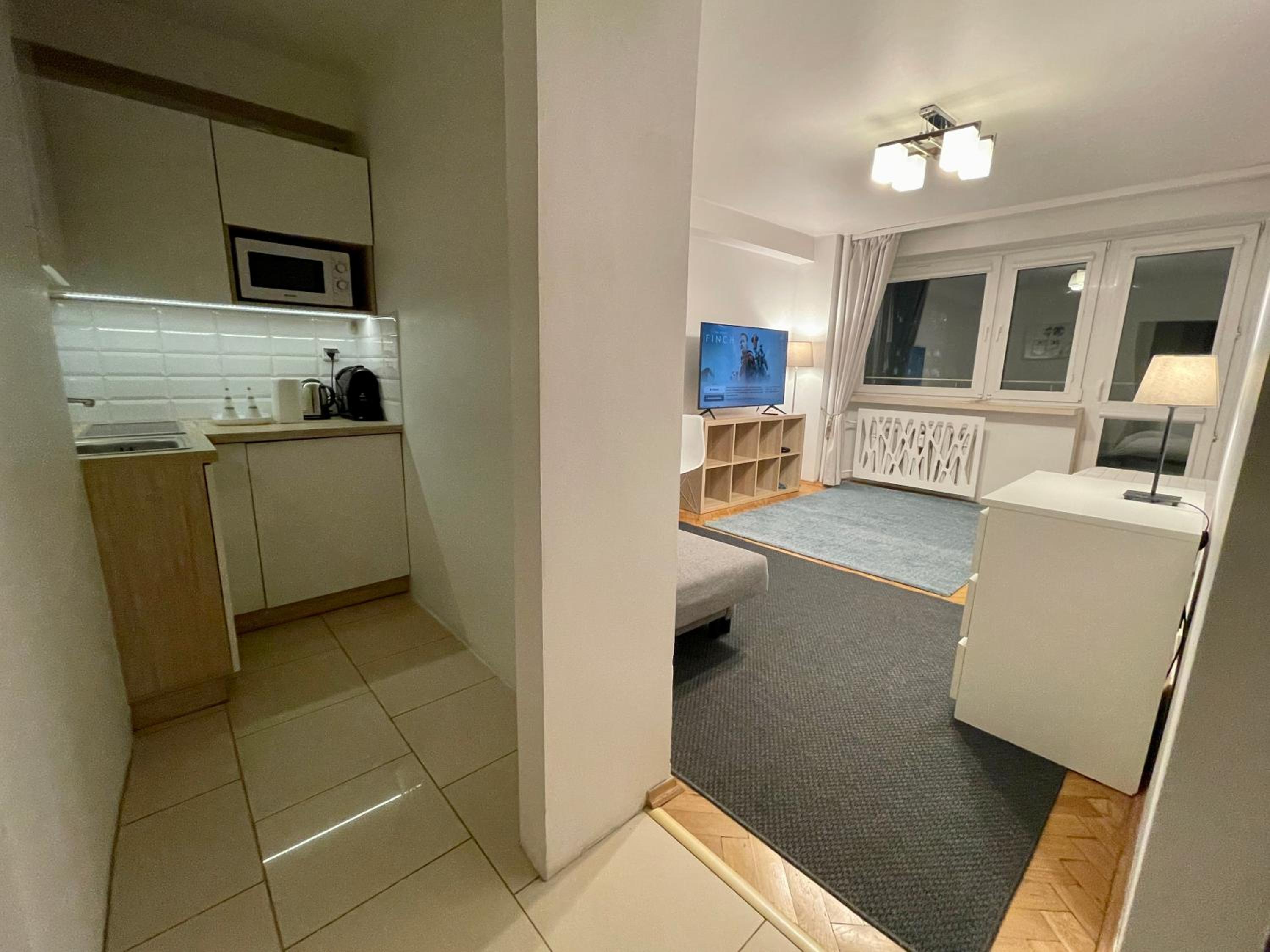 One-Bedroom Apartment - Photo 16