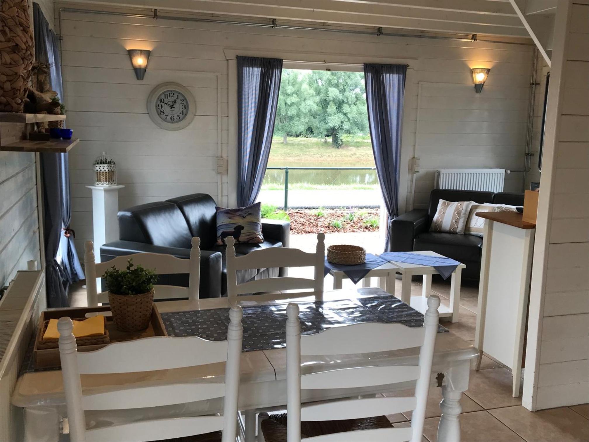 Three-Bedroom Cottage photo 3
