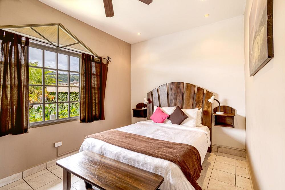 Suite de una habitación con sofá cama