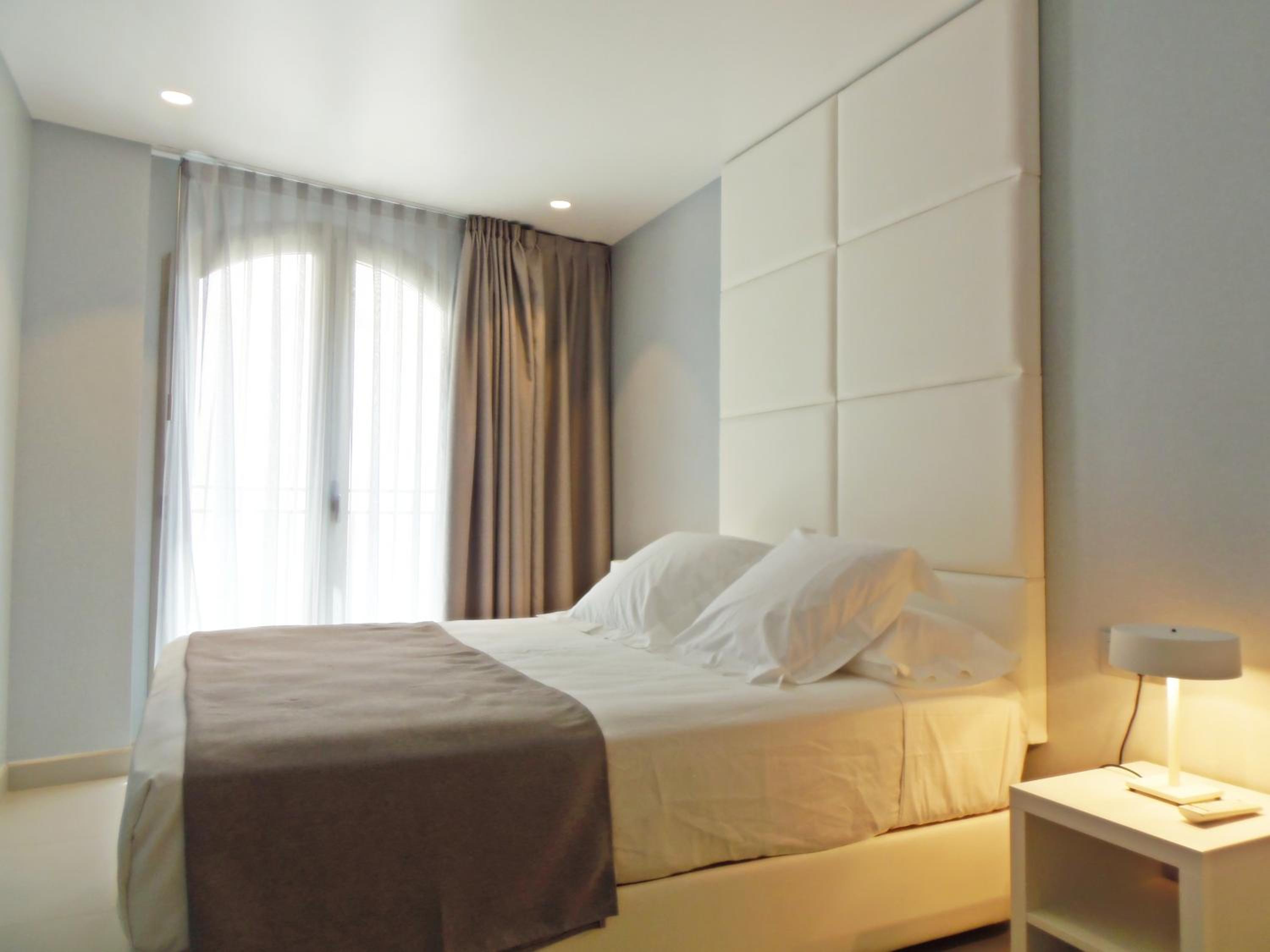 Double Room with Castle View - Photo 9