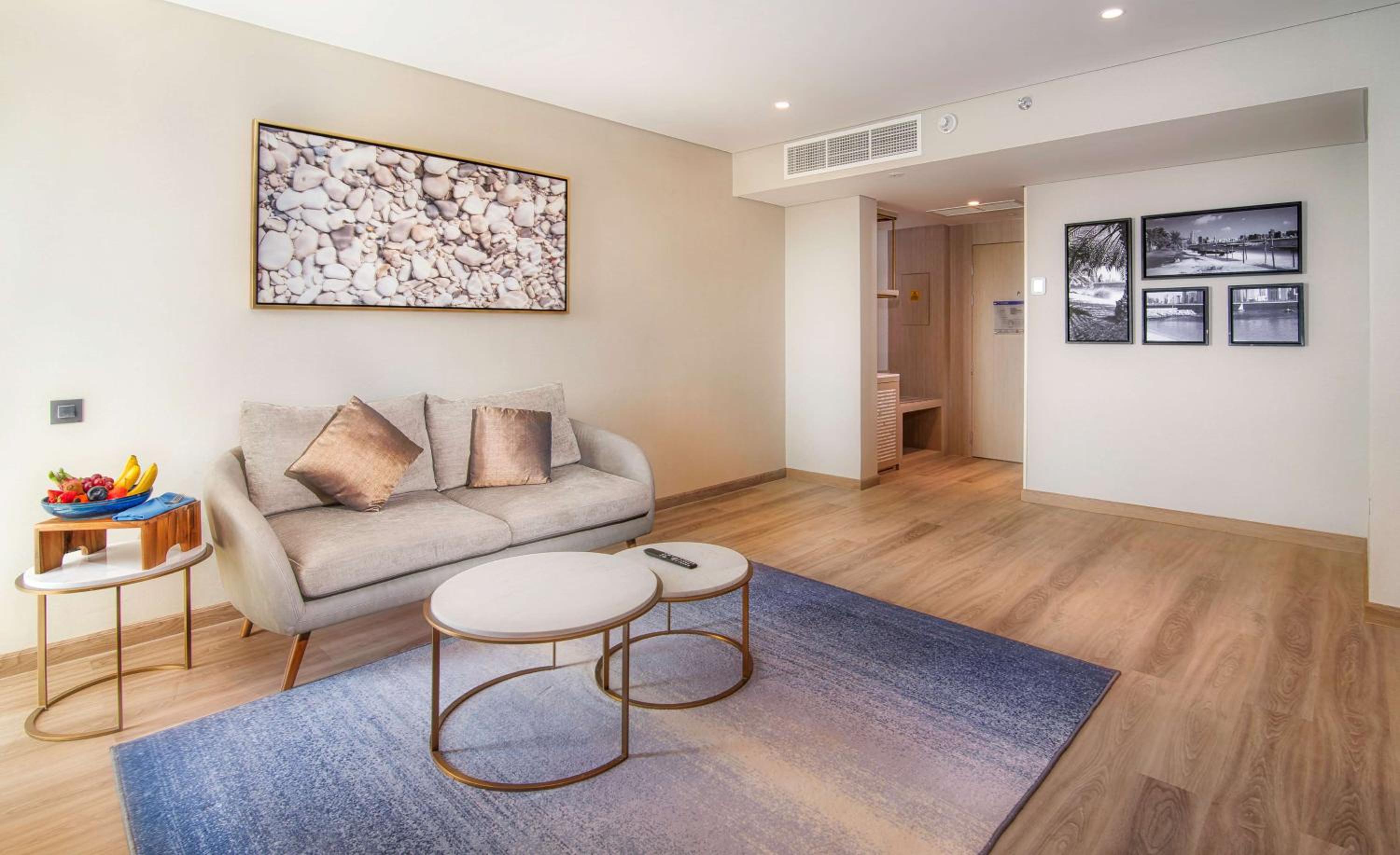Executive Suite with Sea View and Lounge Access Including Complimentary access to Surf Pool, Adventure Park, Wave Pool and Lazy River photo 3