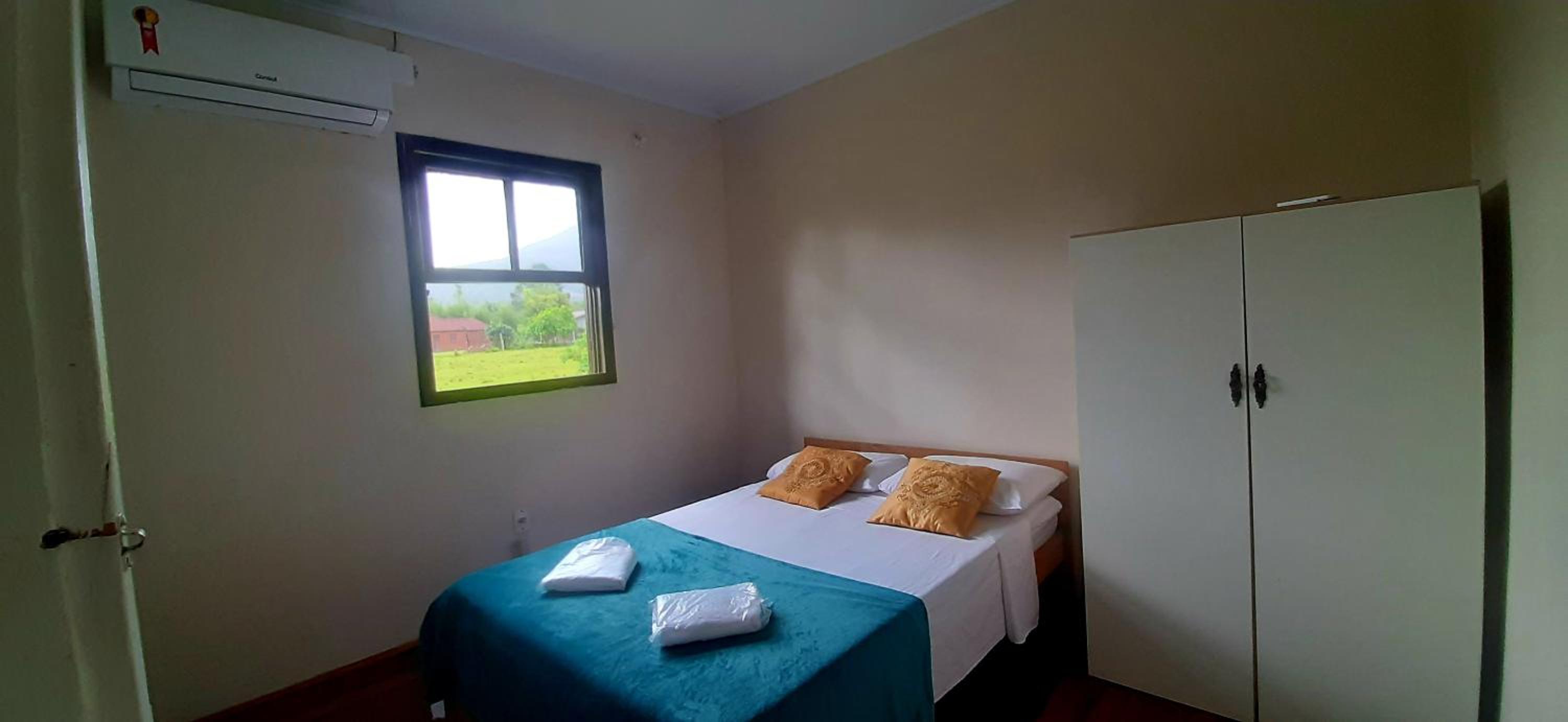 Four-Bedroom House photo 1