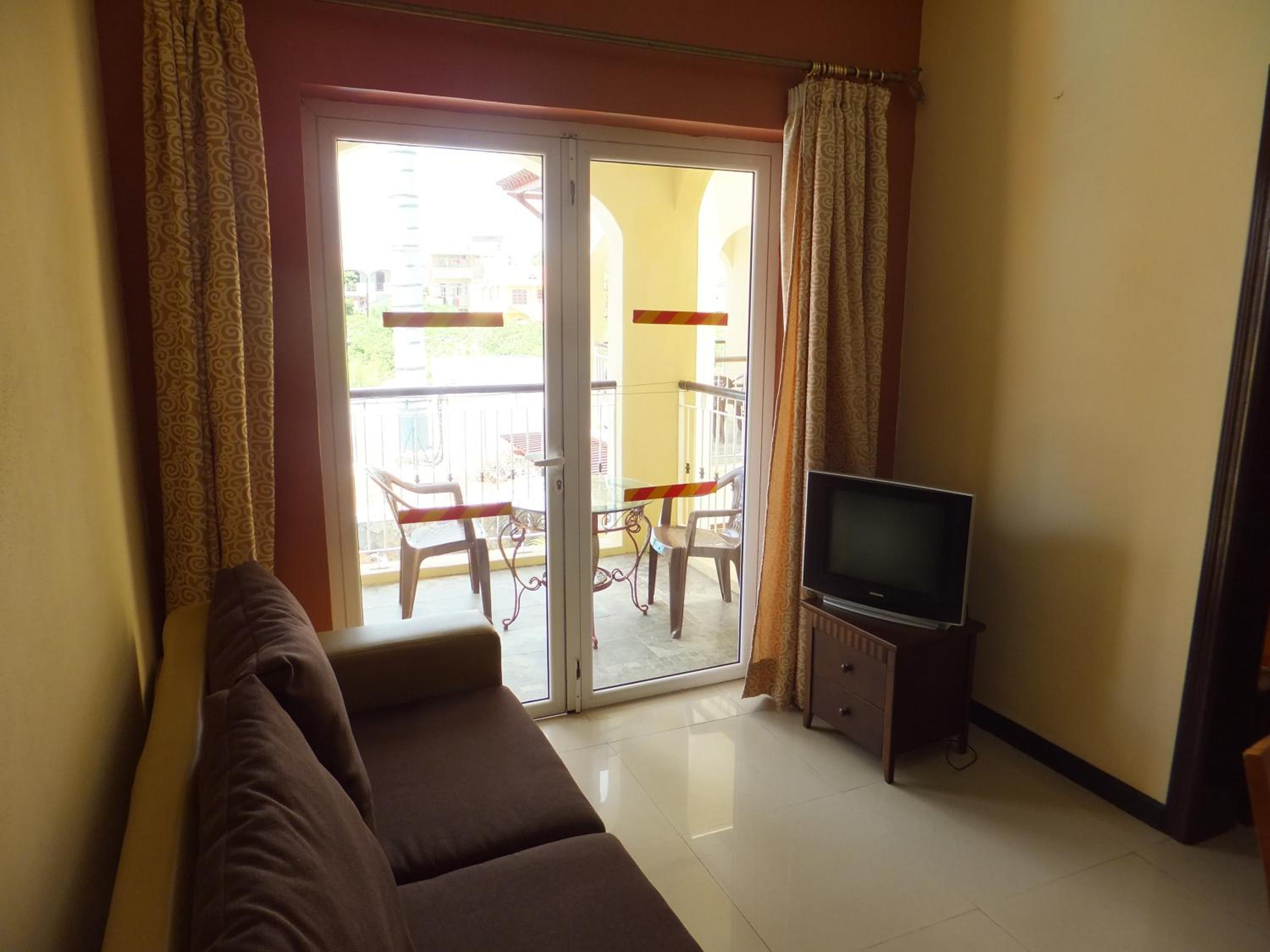 One-Bedroom Apartment - Photo 21