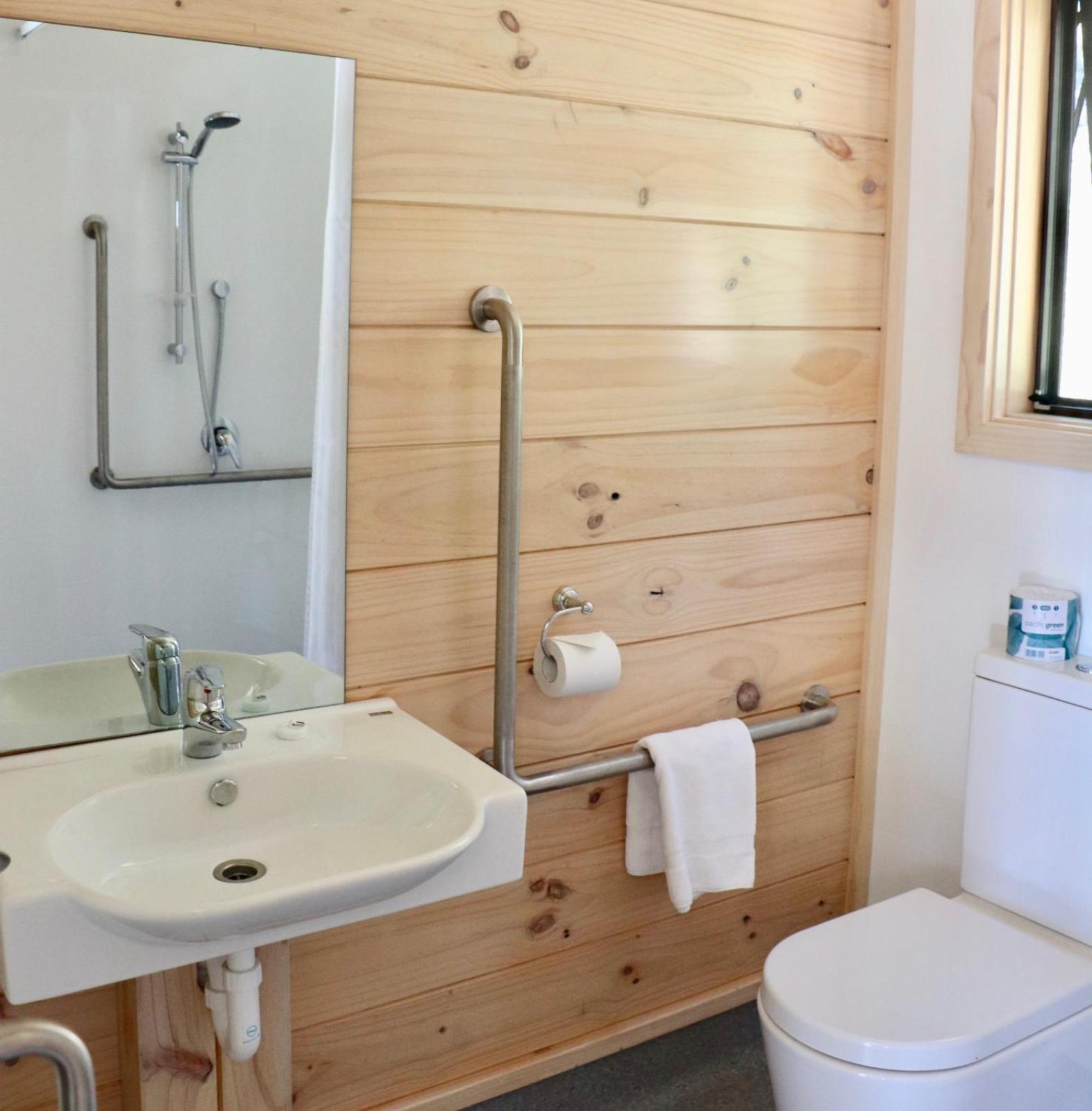 Double Room - Disability Access photo 2
