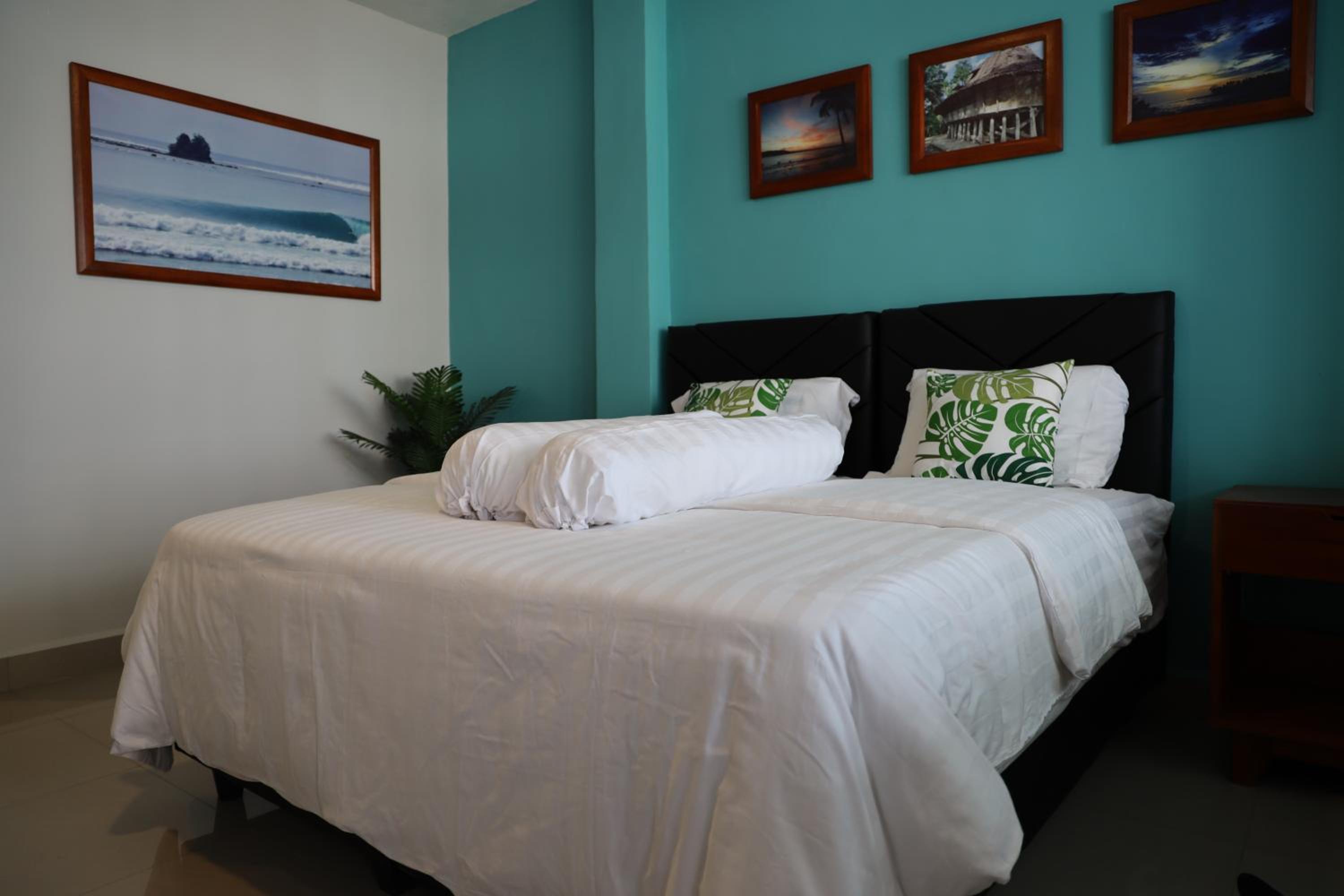 Standard Double or Twin Room with Balcony - Photo 8