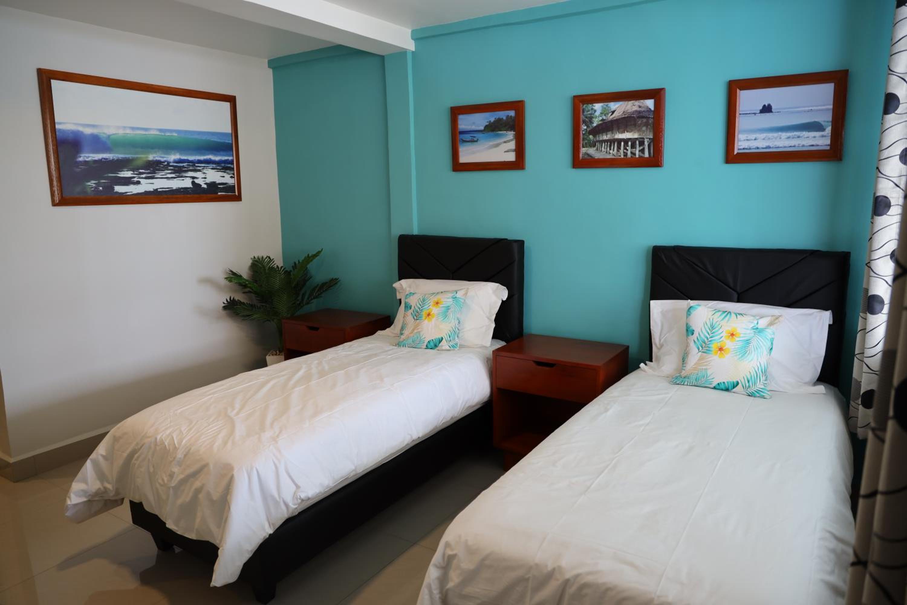 Standard Double or Twin Room with Balcony - Photo 6