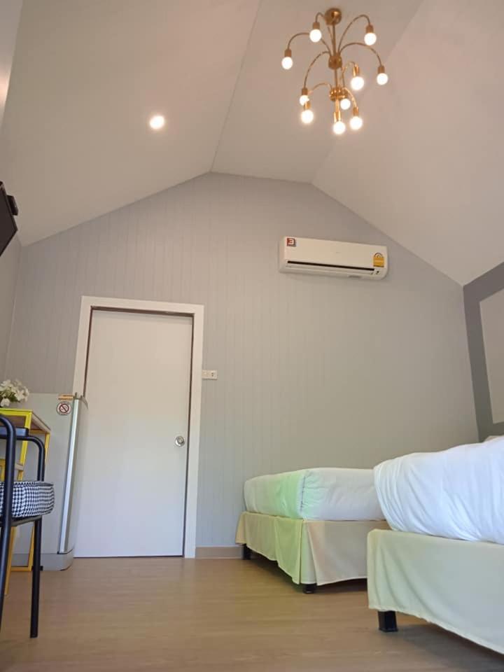 One-Bedroom Bungalow photo 3