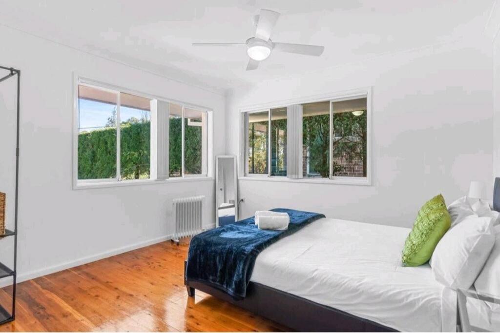 Three-Bedroom House photo 1