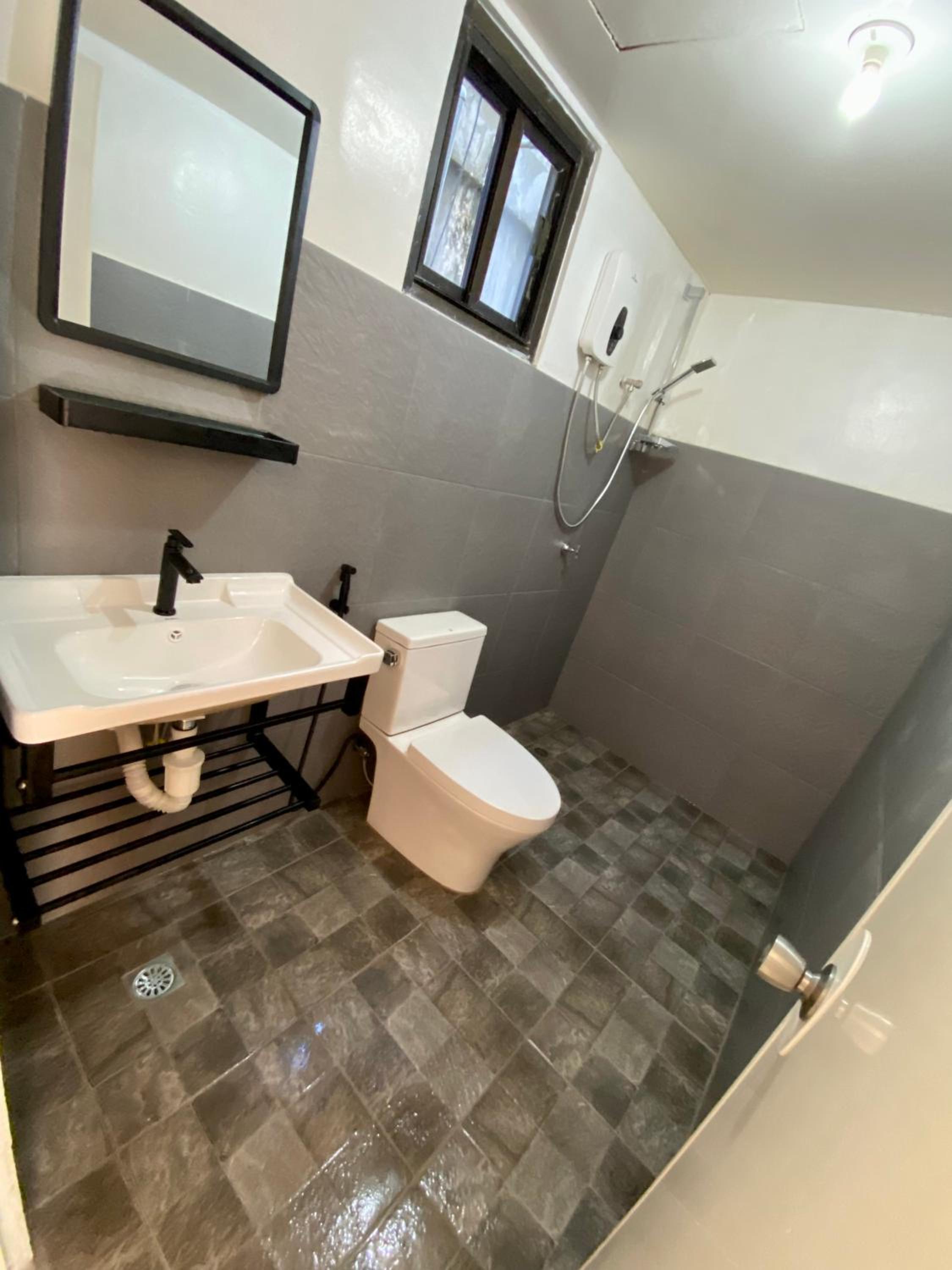 Classic Quadruple Room - Photo 3