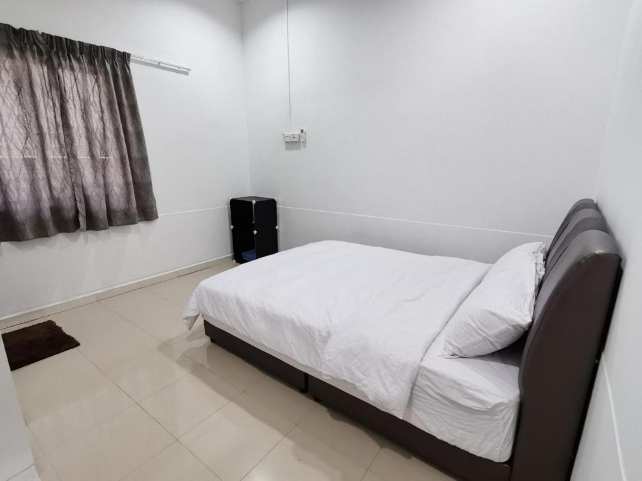 One-Bedroom House photo 2