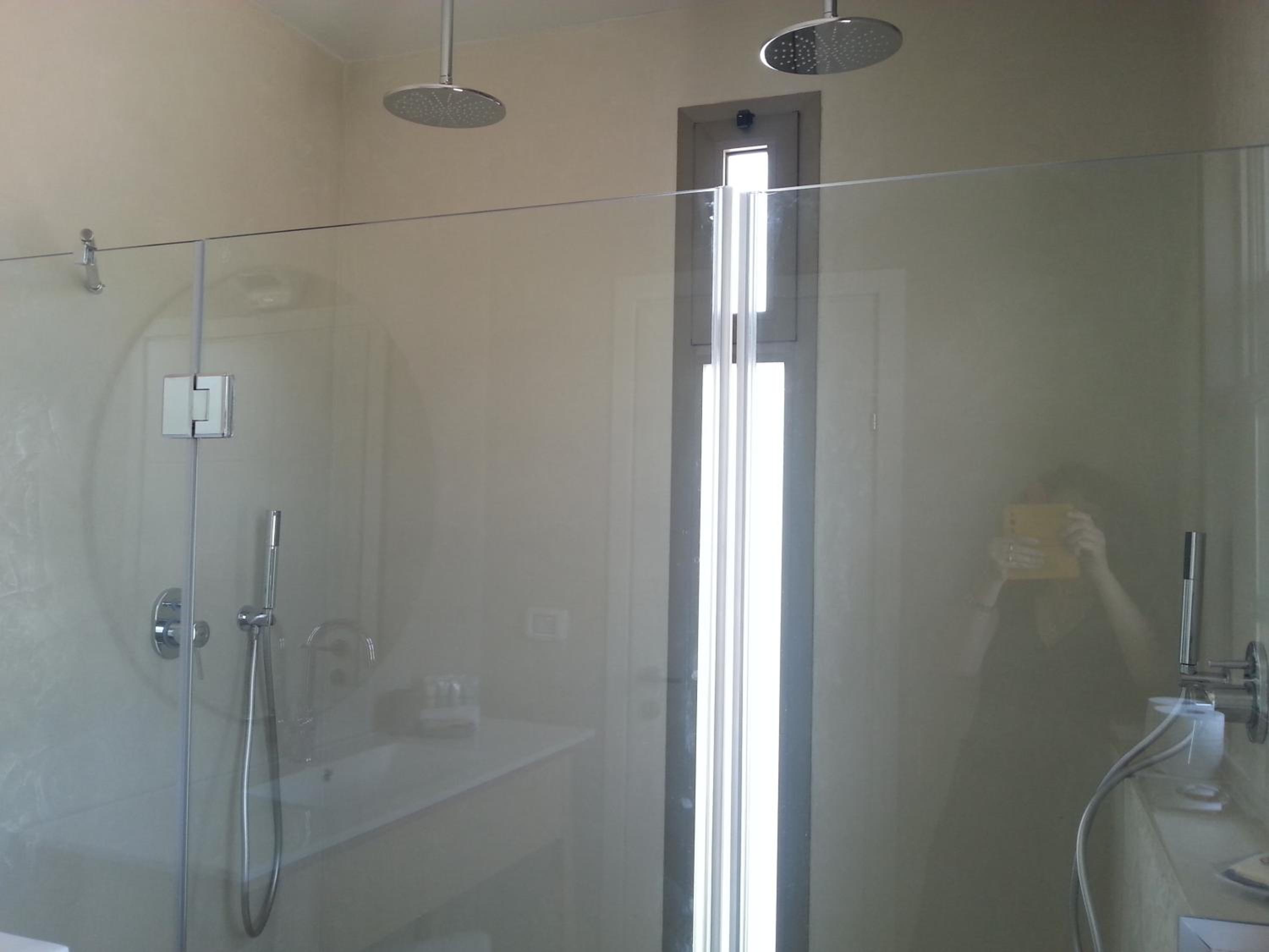 Honeymoon Suite photo 3
