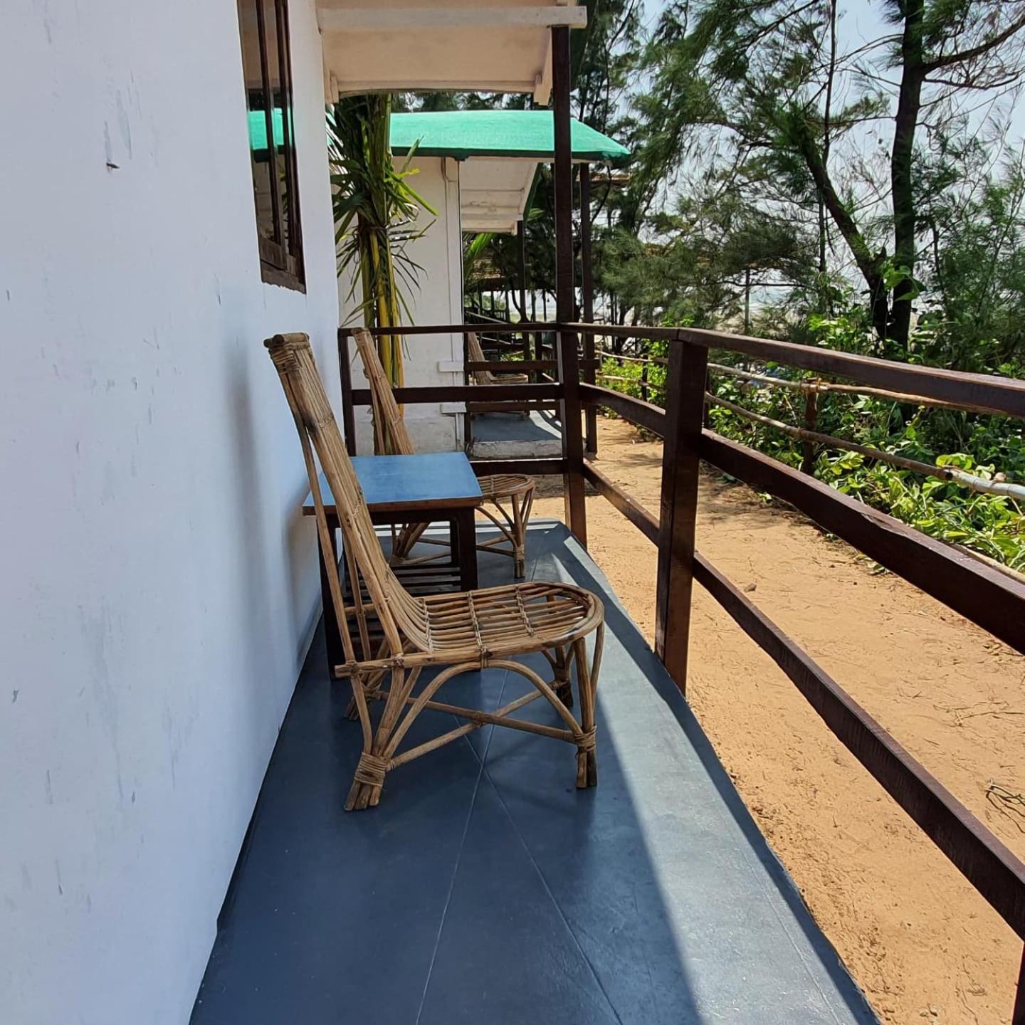 Double Room with Balcony and Sea View photo 2