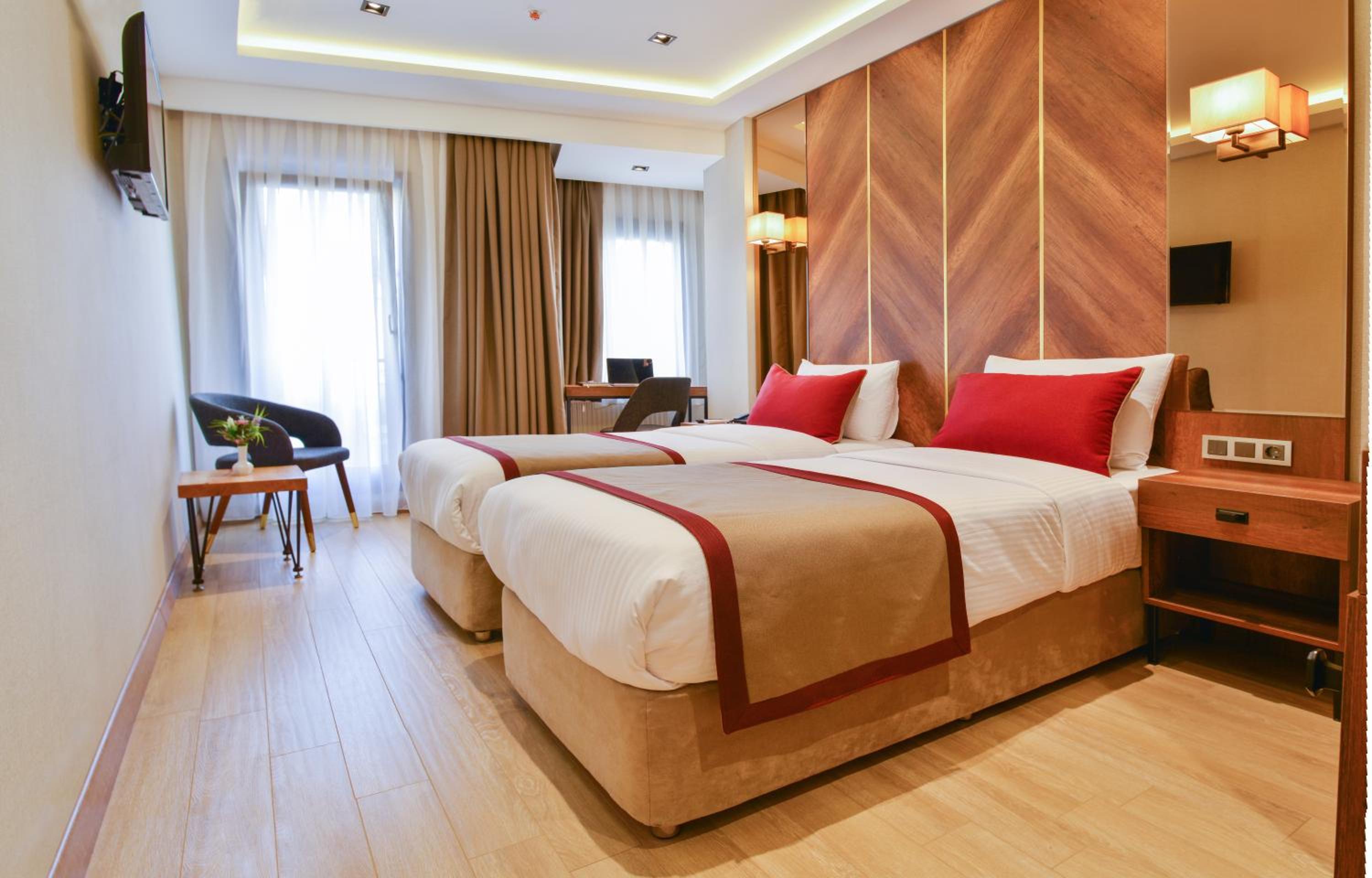 Twin Room with Balcony photo 1