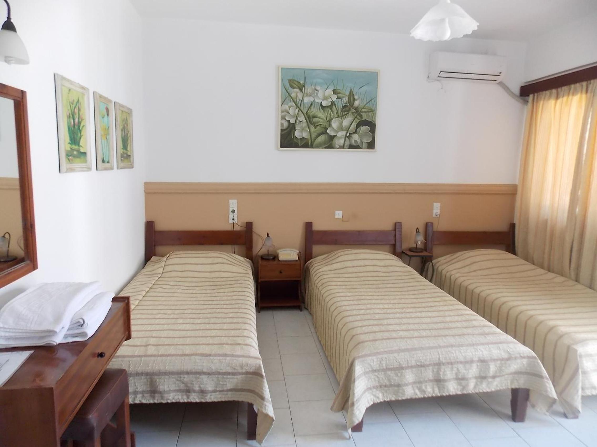 Triple Room photo 2
